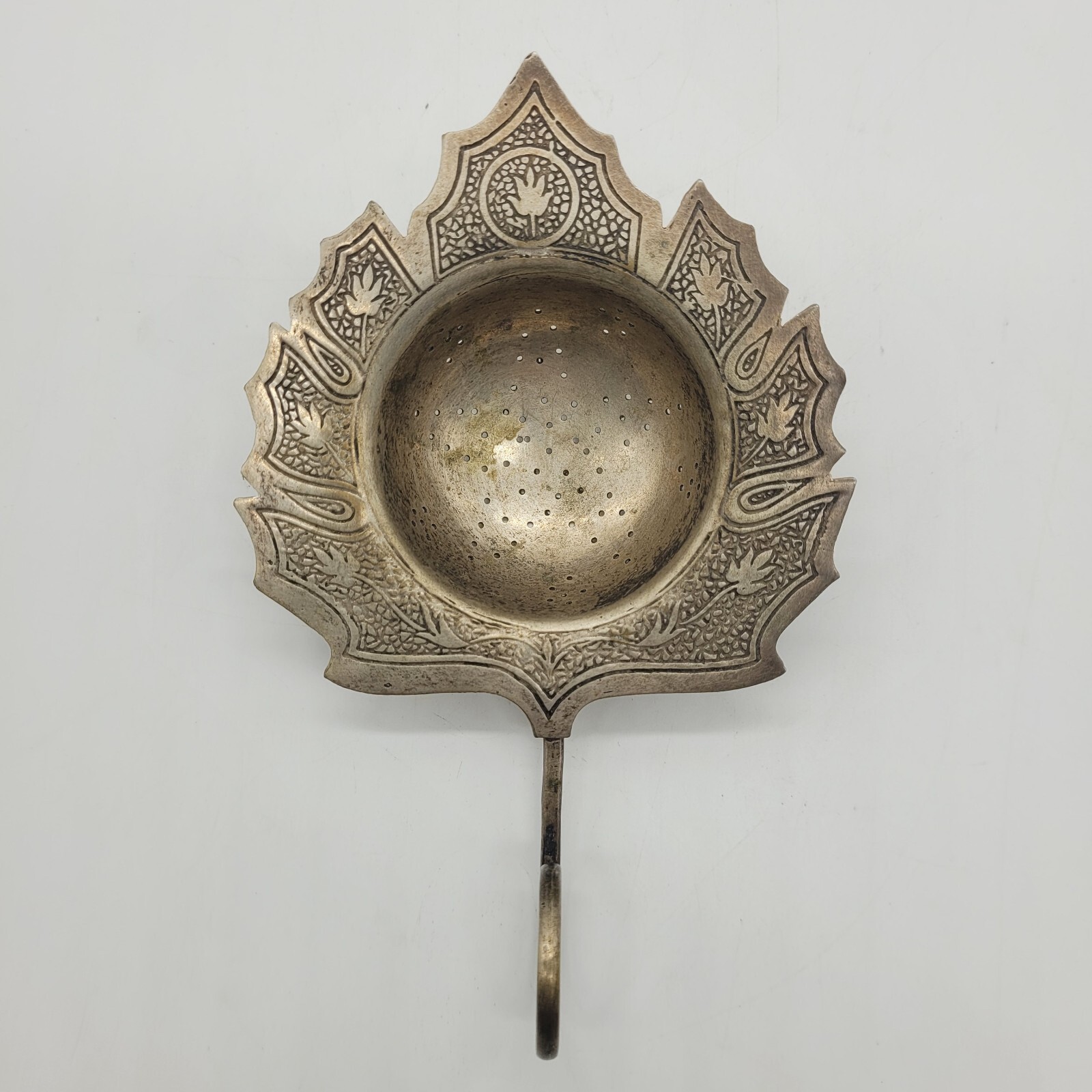 Vintage Silver Plate Maple Leaf Shaped Loose Leaf Tea Strainer