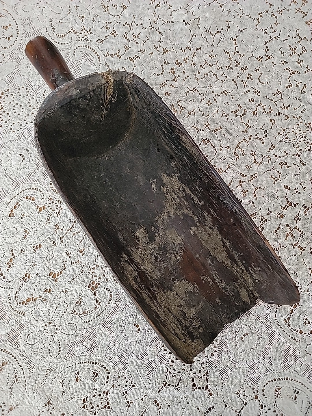 Antique Primitive Hand Carved Wood Farm Grain Scoop 17.5″L×6.5″w×4.5″d
