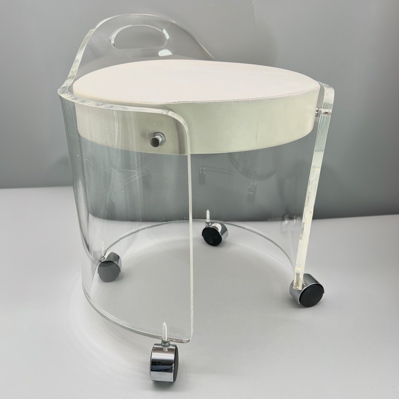 CHARLES HOLLIS JONES Thick Curved Lucite ROUND VANITY STOOL Casters MCM 70s EXC+