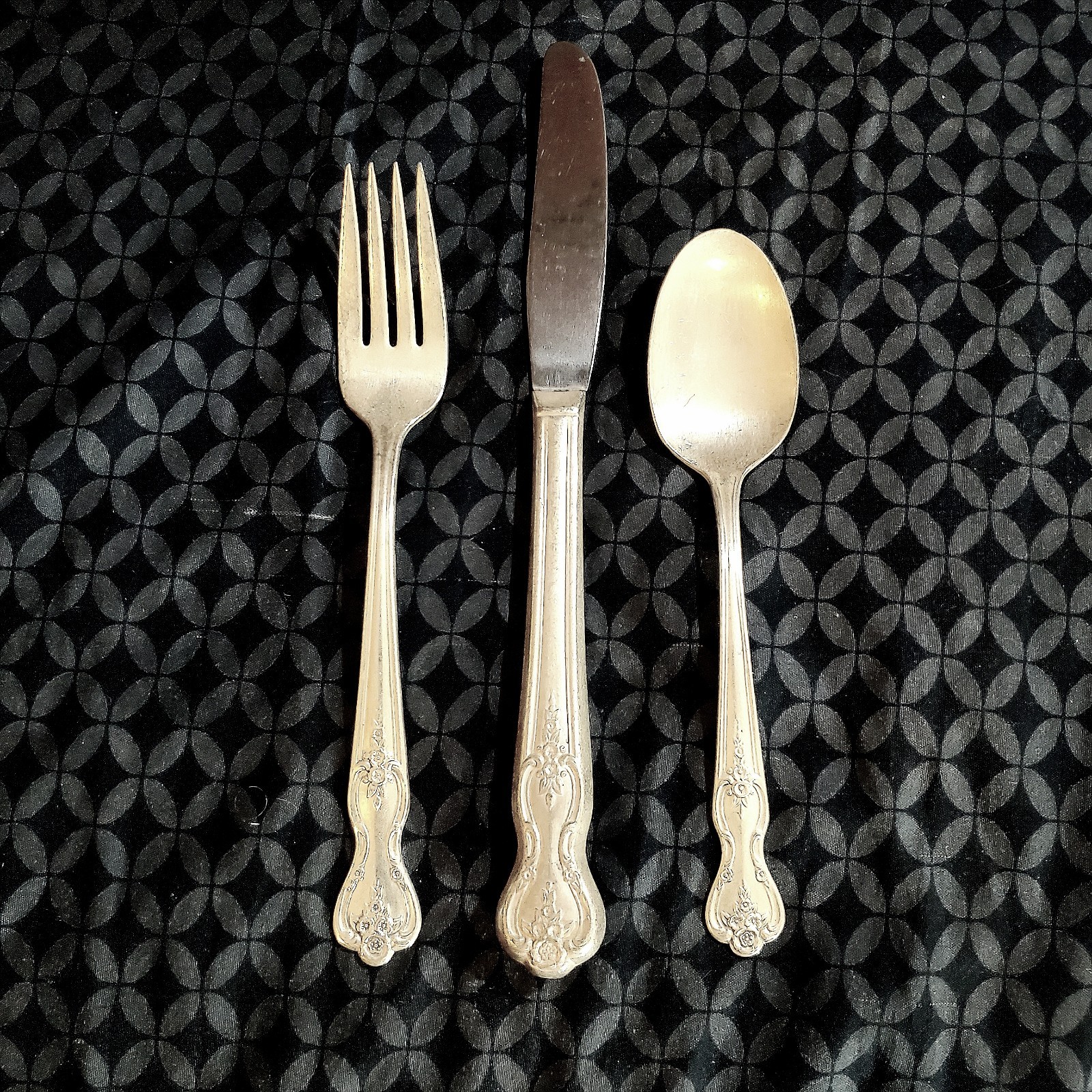 MID CENTURY VINTAGE 1951 MAGNOLIA INSPIRATION Fork Spoon Knife Setting 3 Piece
