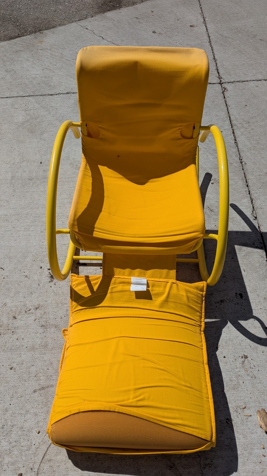Vintage Post Modern Memphis Ellipse Rocker By Les Amisco Lemon Yellow Space Age