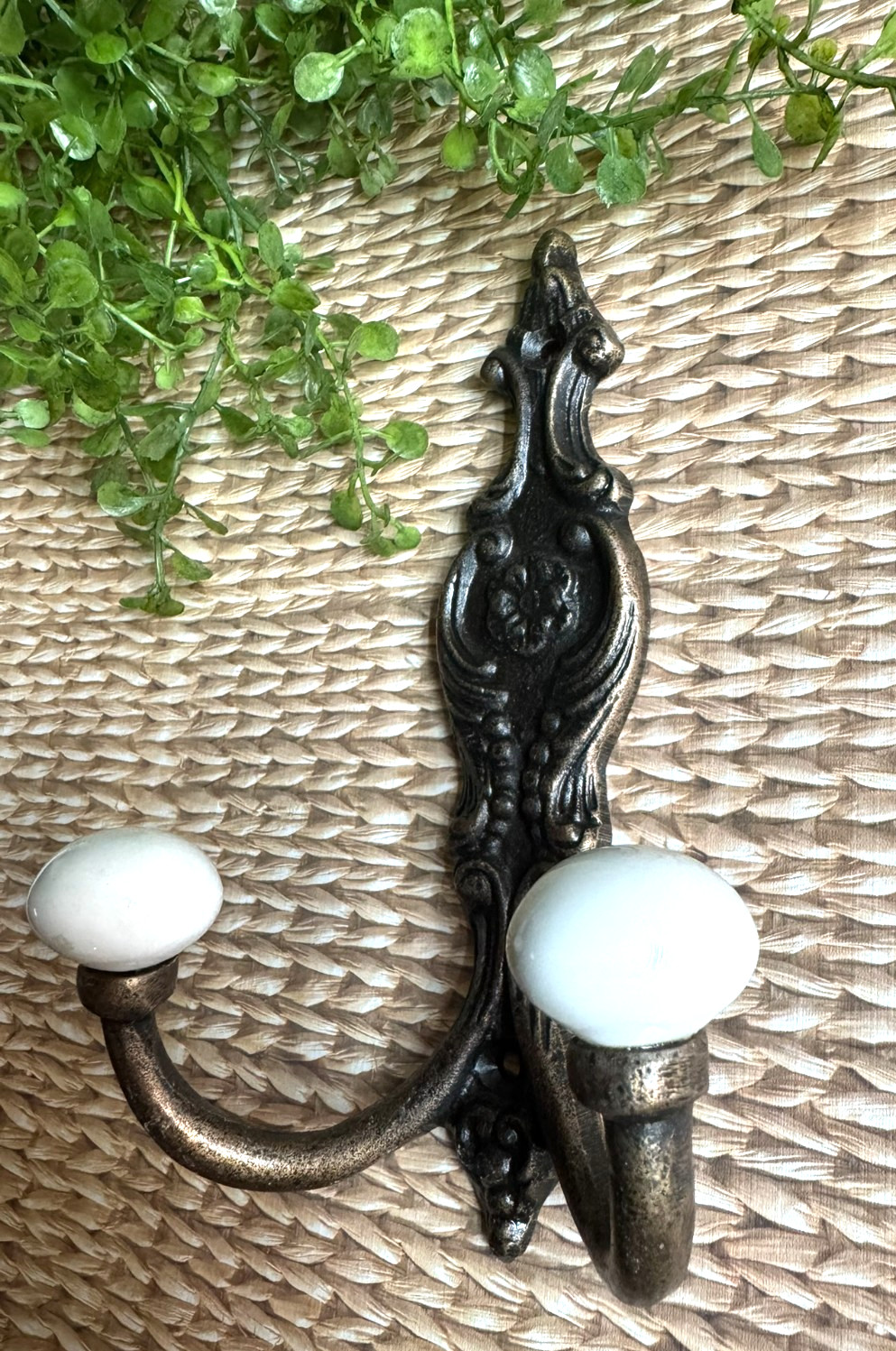 Antique Bronze Metal Wall Cast Iron Wall Hook Coat Hat Towel Hanging Heavy Duty