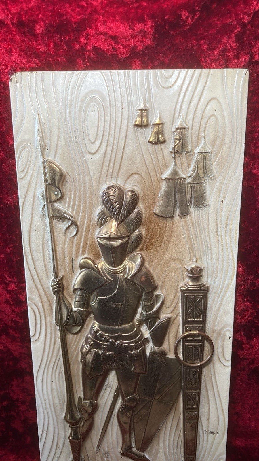 Vintage PEERAGE Embossed Brass Medieval Knight Wall Hanging Plaque England #781