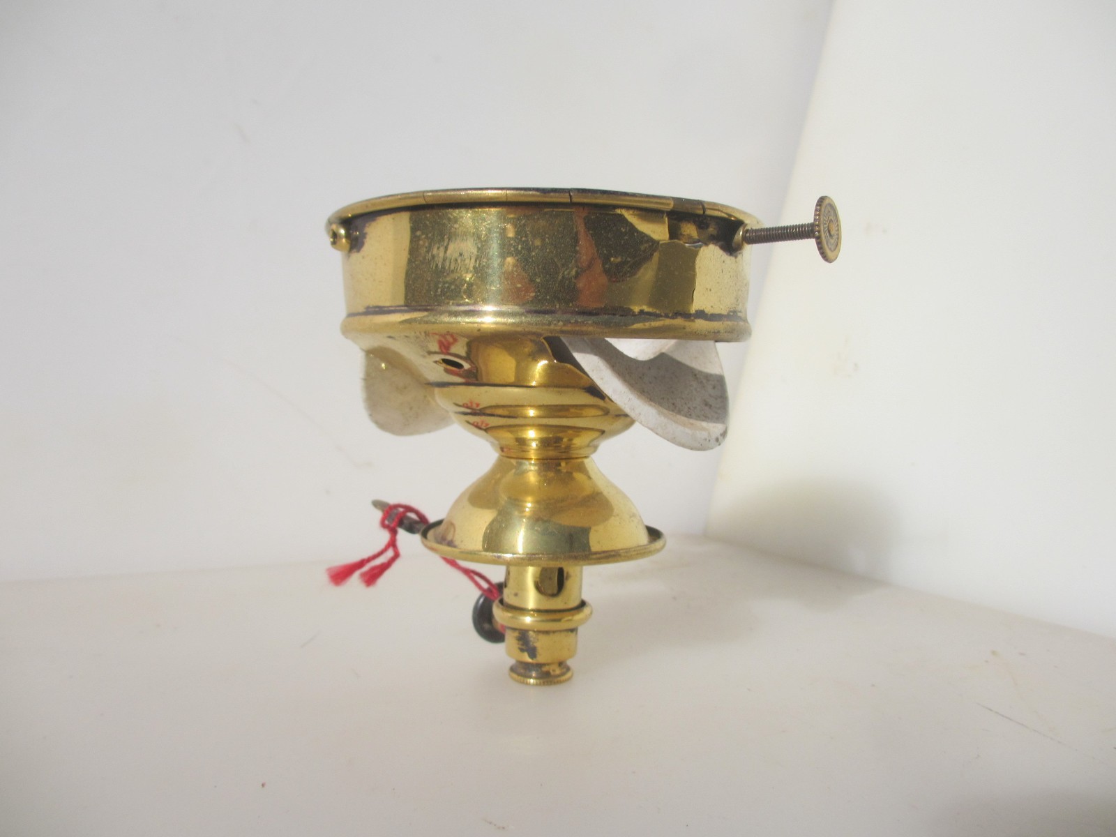 Edwardian Brass Gas Light Shade Holder Old Gallery Ceramic Shell Antique