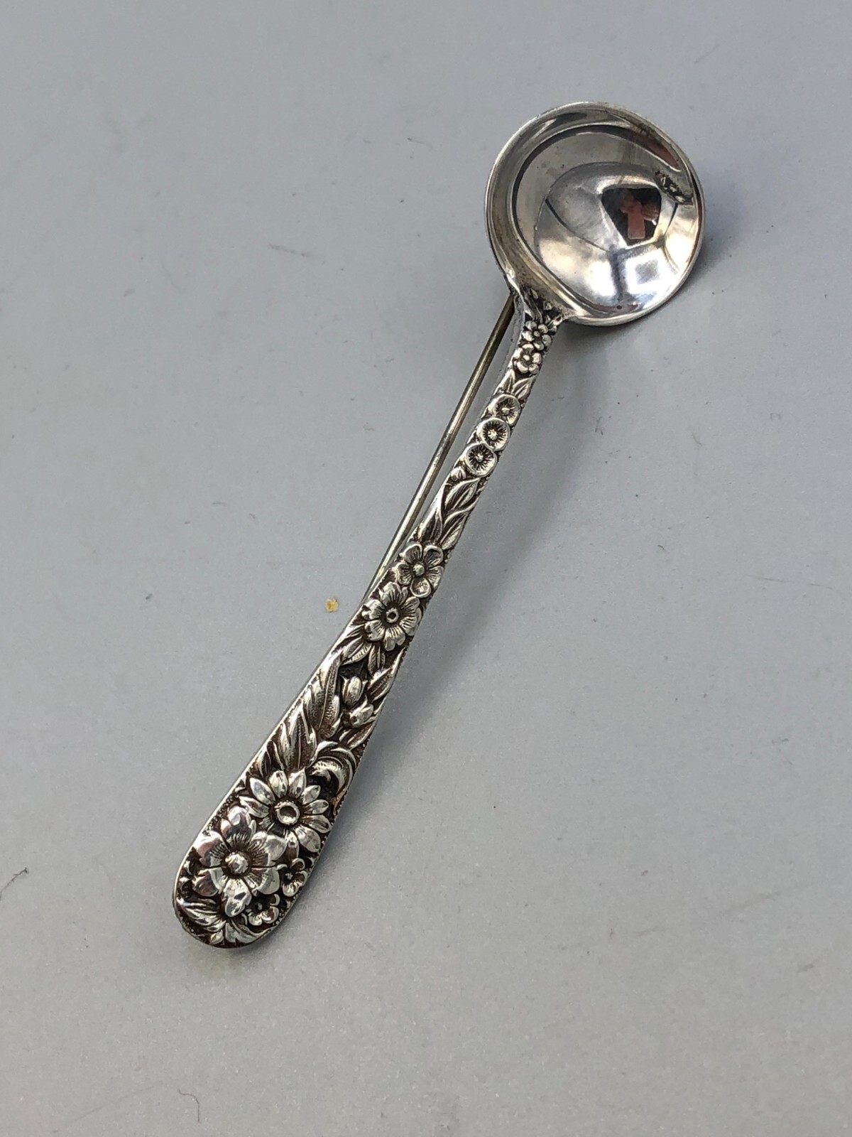 S. Kirk & Son Repousse Sterling Silver Master Salt Lapel Pin 3″