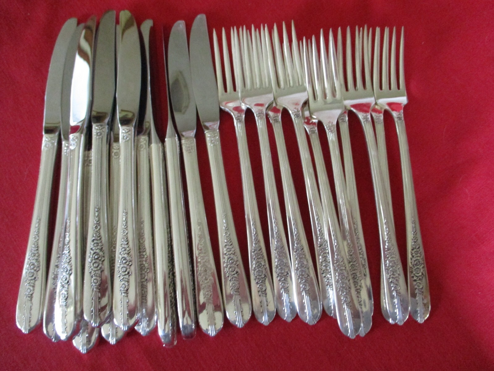 (24) Pc Oneida Nobility Silverplate Flatware Grill Set, 1939 Royal Rose #18