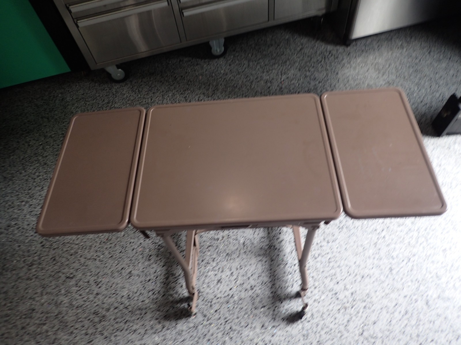 Vintage H-O-N TYPEWRITER TABLE Drop Leaf Metal Rolling Stand Muscatine Iowa