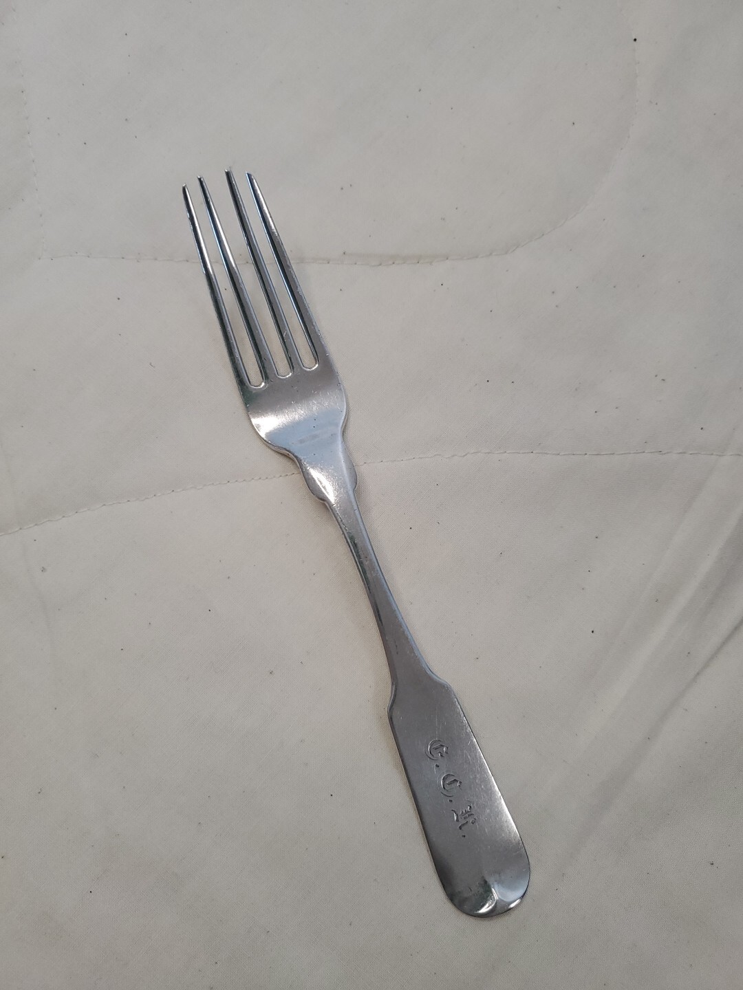 RARE ANTIQUE “J & IC & C” American Coin Silver Fork 1831》Fiddleback Design -D63