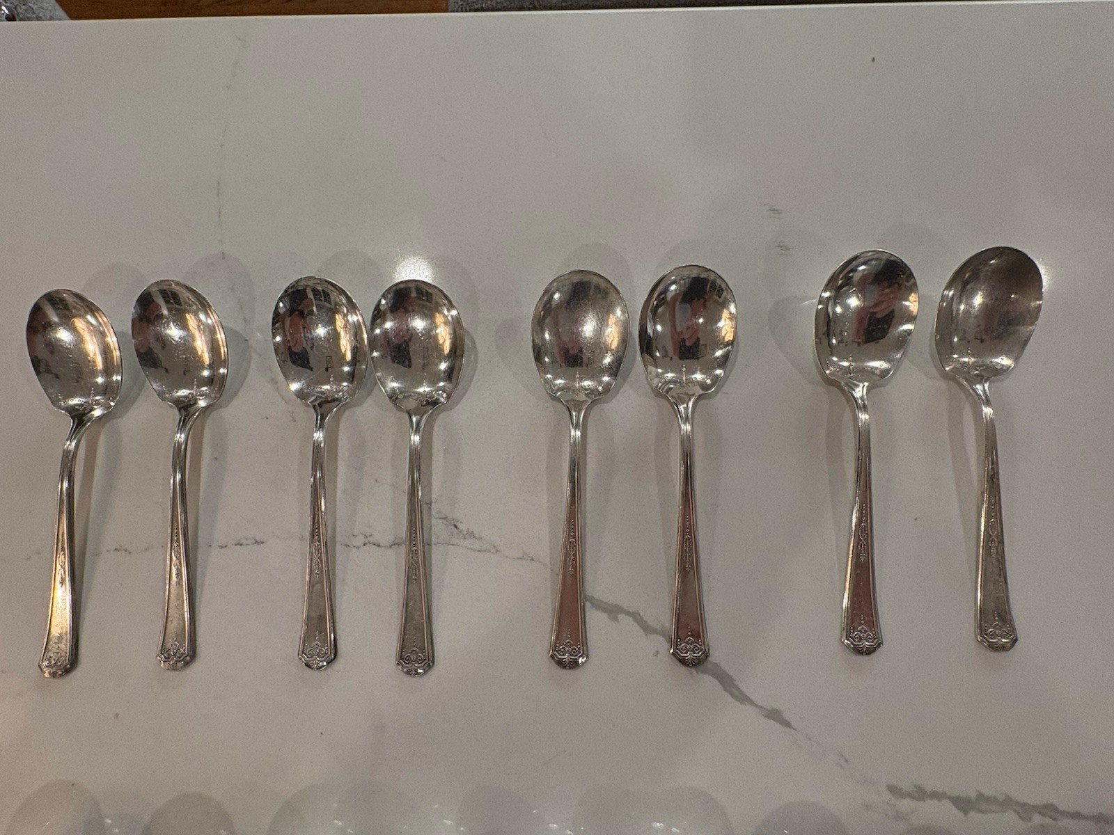 Vintage Tudor Plate Oneida Community Made 7 Forks, 18 Oval Spoons & 8 Reg Spoons