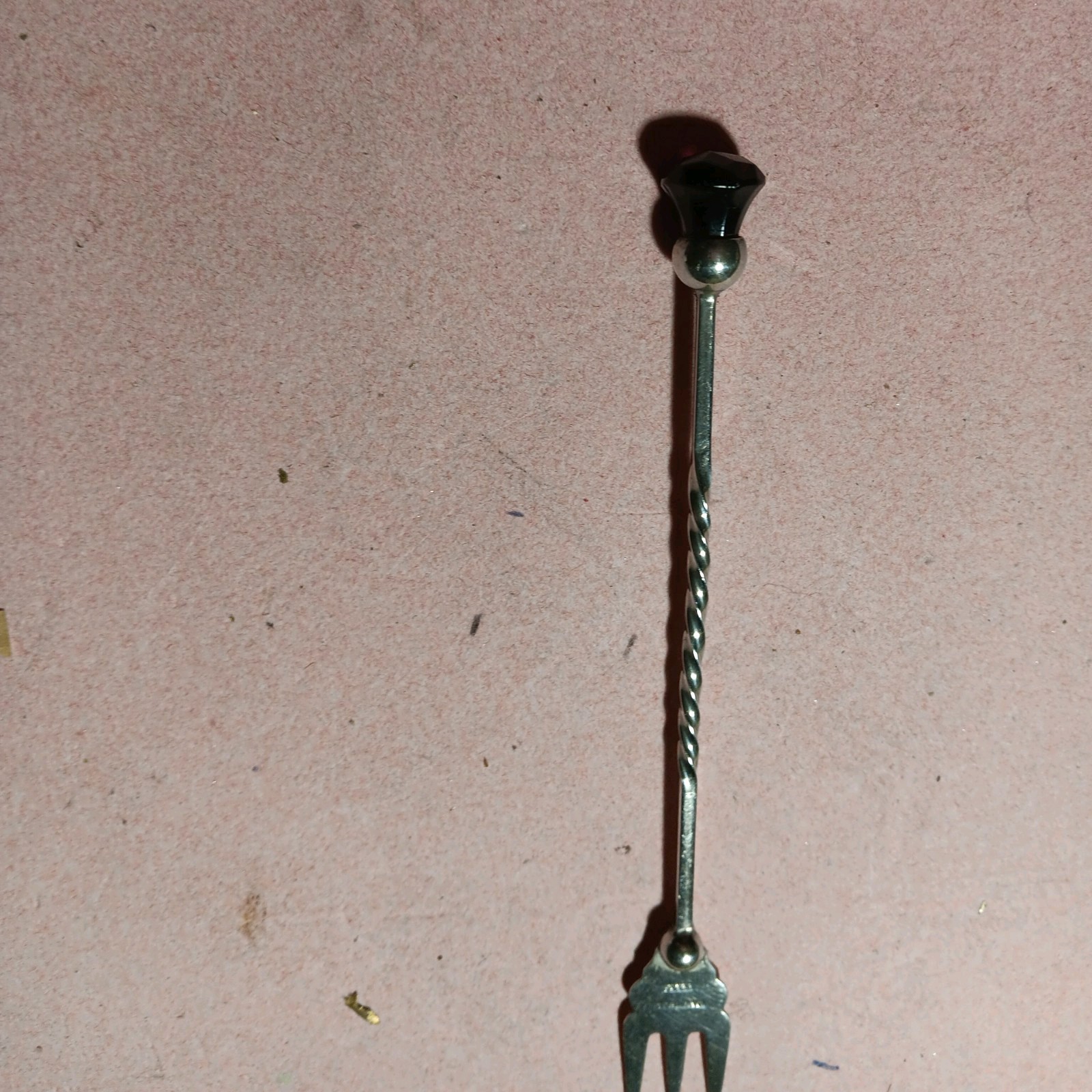 ANTIQUE SCOTTISH THISTLE PICKLE FORK STERLING SILVER circa 1930