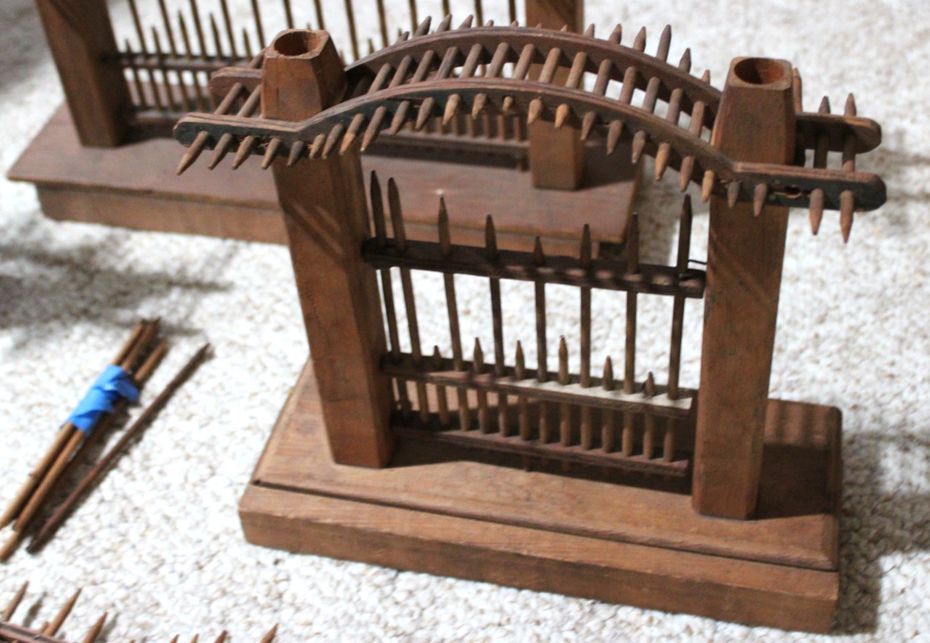 ANTIQUE VICTORIAN ASIAN CHINESE MINIATURE FENCE GATES XMAS VILLAGE RAILROAD WOOD