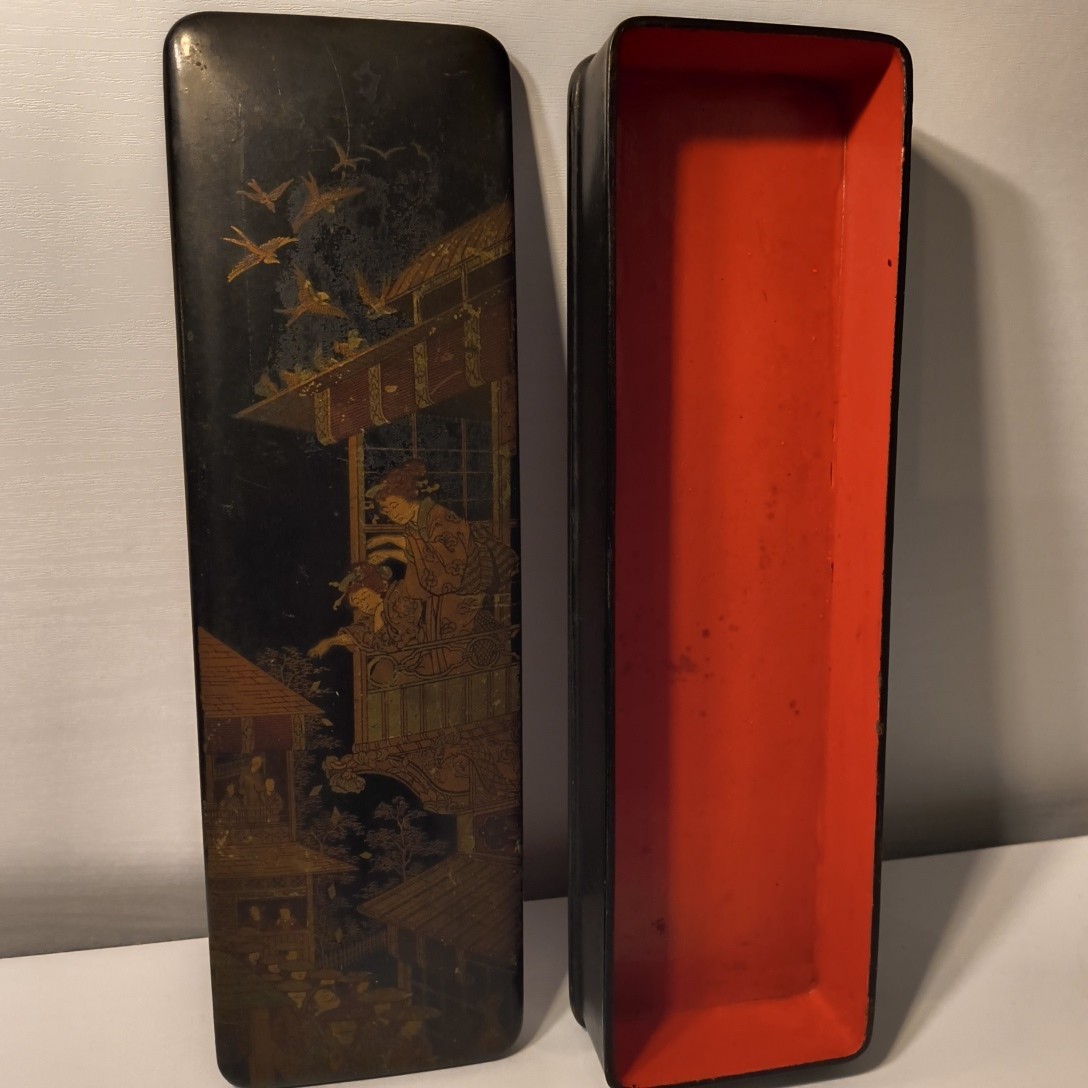Antique Victorian Japanese French Lacquered Gold Gilt Glove Box 12″ Length C1900