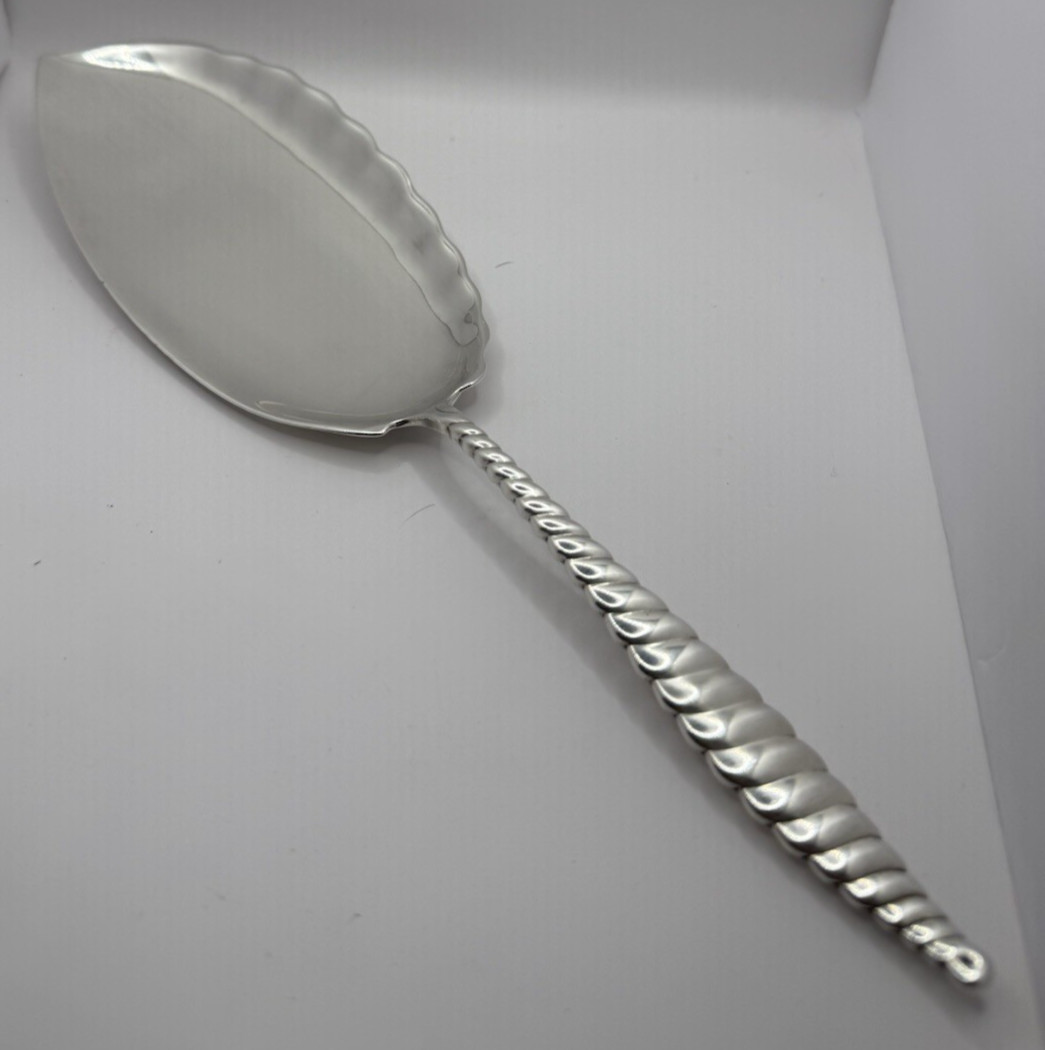 Whiting Sterling Silver Oval Twist Fish Meat Ice cream Server 10 1/2″