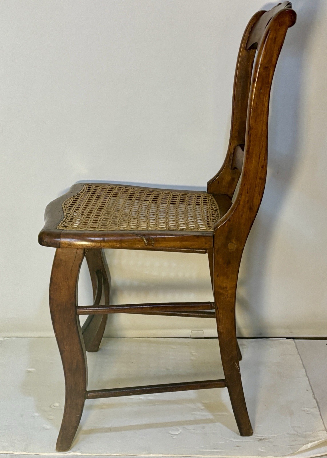 Early American Federal Period Bird’s Eye Tiger Maple Side Chair Cane Seat