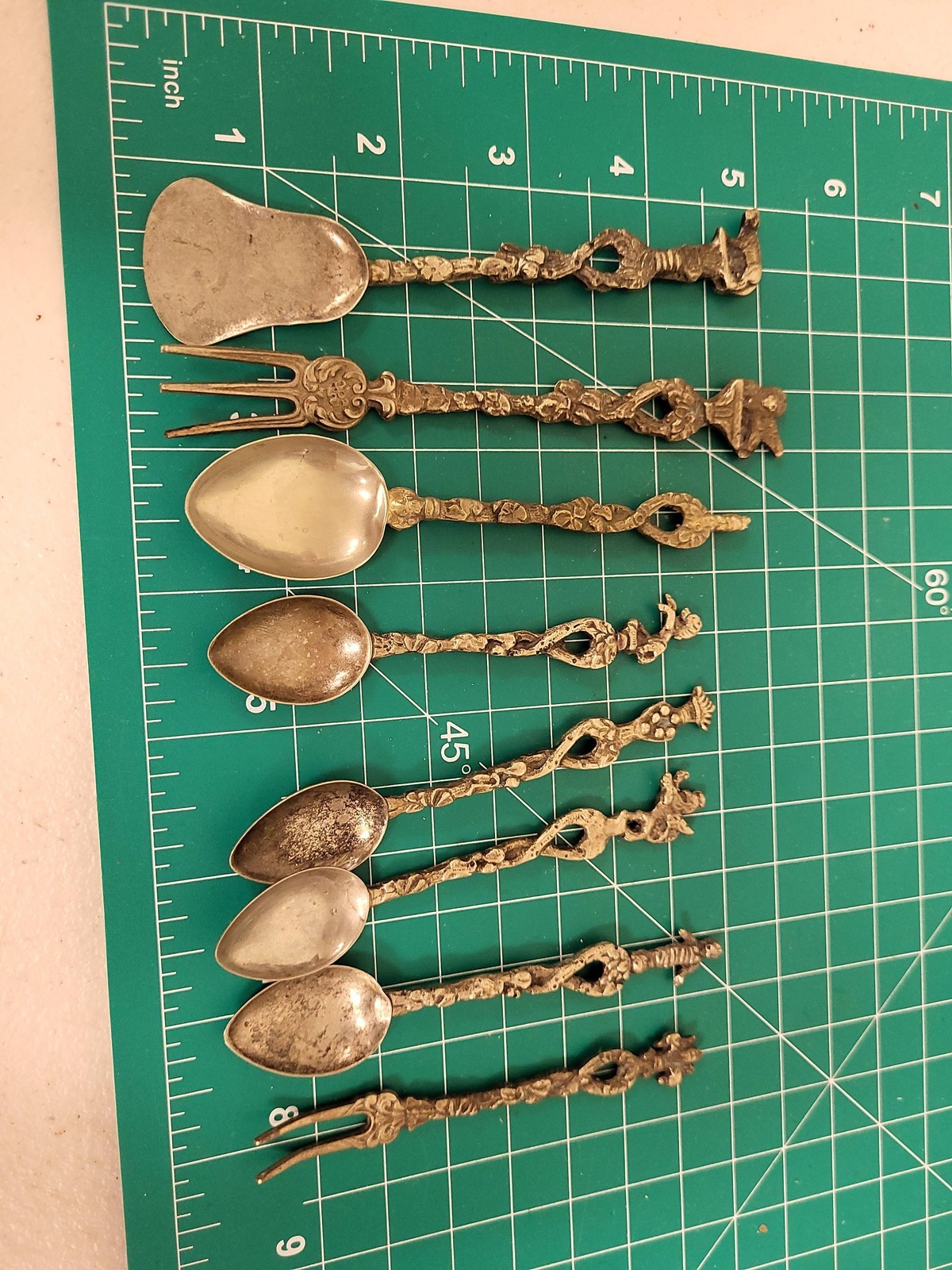 Vintage Silverplate Heraldic Figural Spoon Fork Set 9pc Lion Crown Fleur De Lis