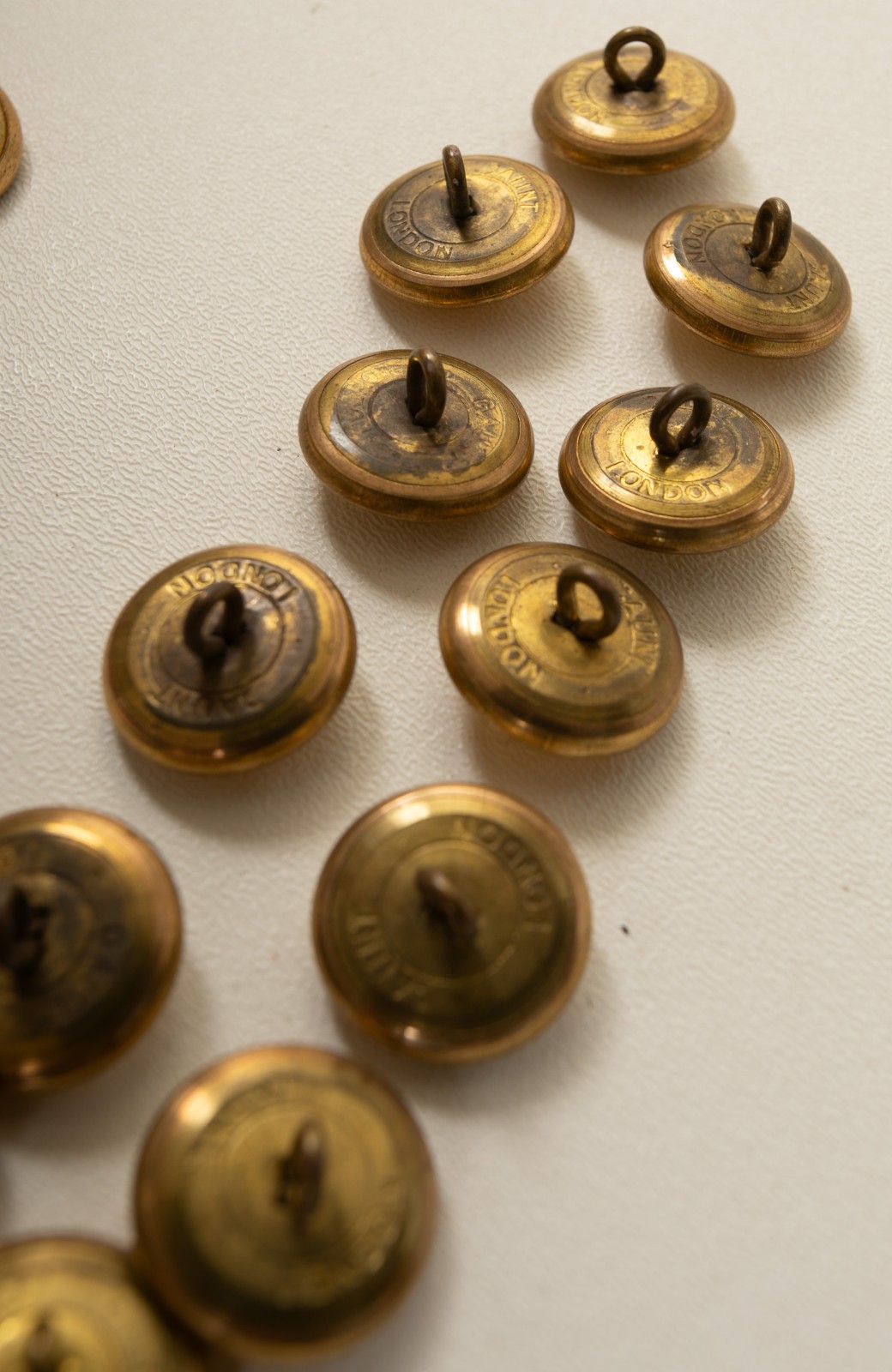 RCAF Royal Canadian Airforce 15 Button Lot (P3L-18/JSF6)7/8″ Brass Gaunt Sculley