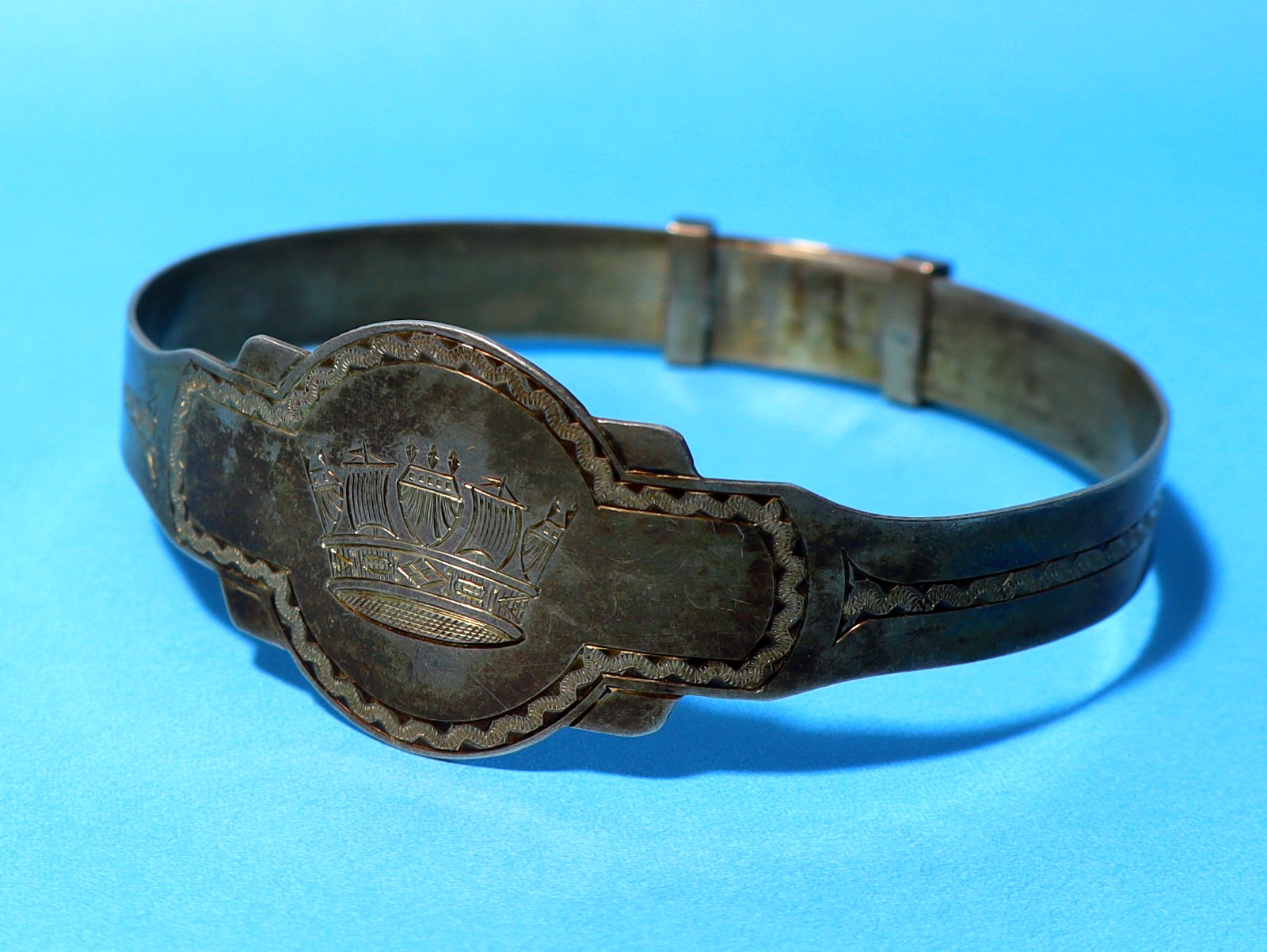 19thC ROYAL NAVY Crown with Sails – Sterling Silver Engraved Sweetheart Bracelet
