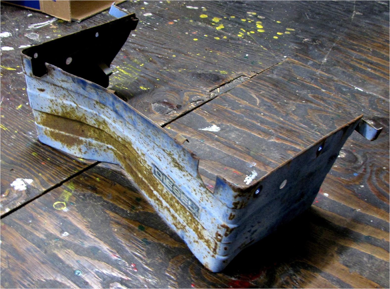 Mitsubishi MT750 tractor metal front panel under grill
