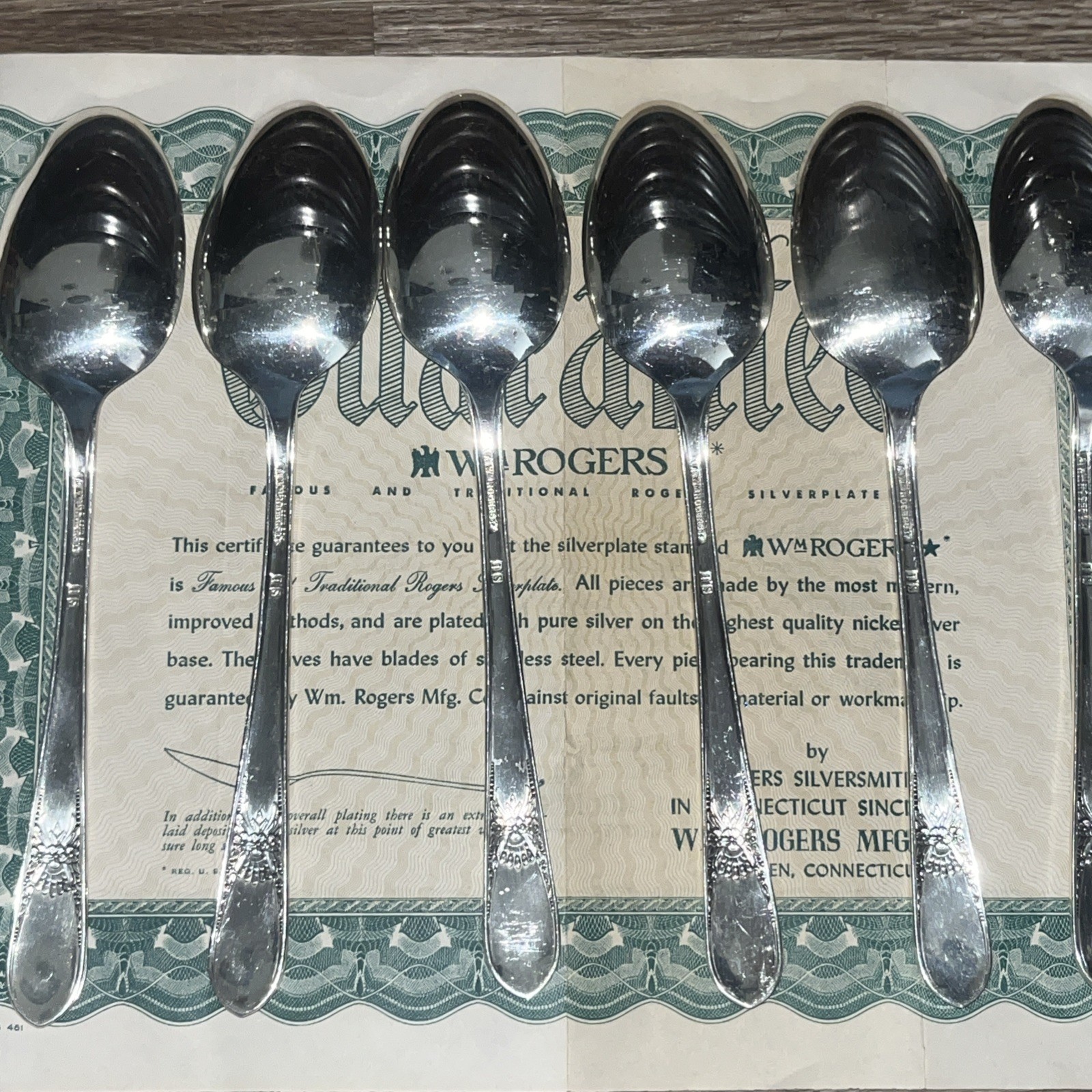 AUTHENTIC WM ROGERS SILVERPLATED 66 PIECE DINNER SET FLATWARE SILVERWARE w/ Case