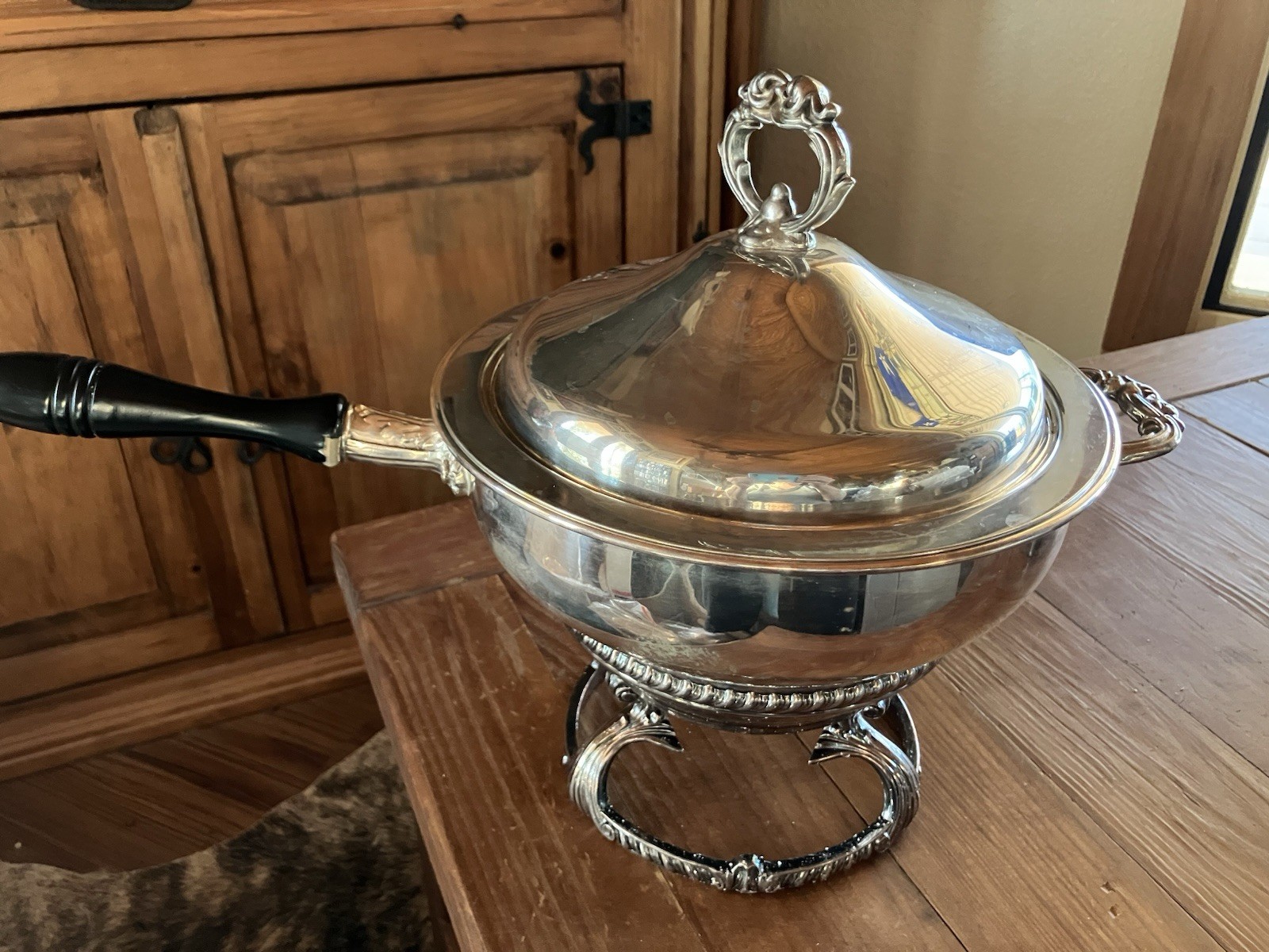 Antique Leonard Silver Mfg. Co. Chaffing Dish with Stand.