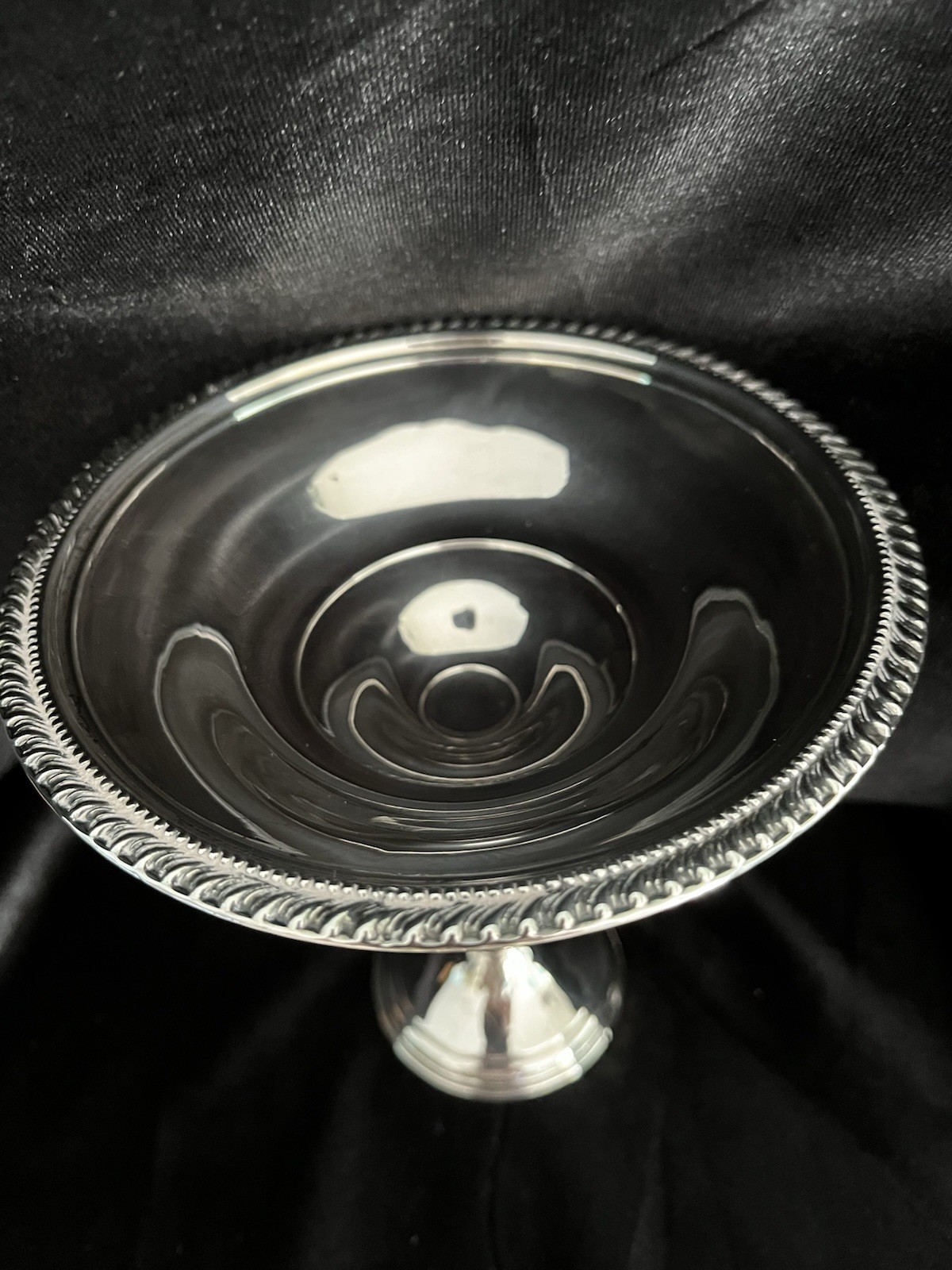 Frank M Whiting & Co Sterling Silver Weighted Compote Pedestal Candy Nut Dish