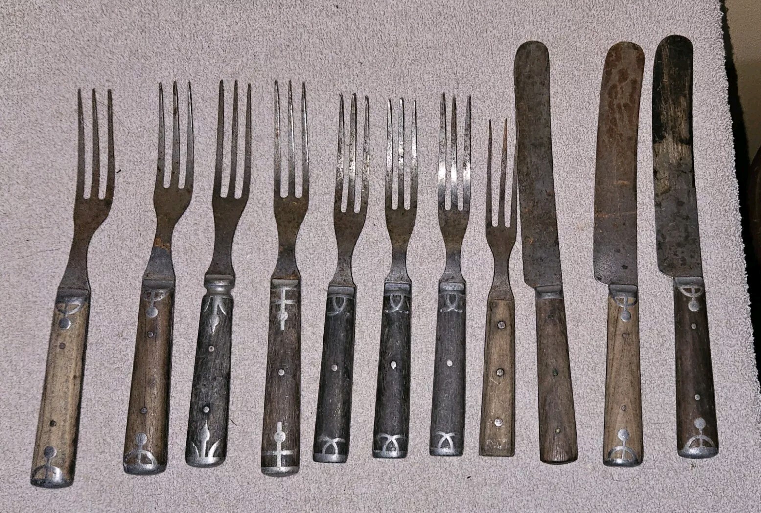 Antique Civil War Era Flatware 3 Knives & 8 – 3 Tine Forks Primitive