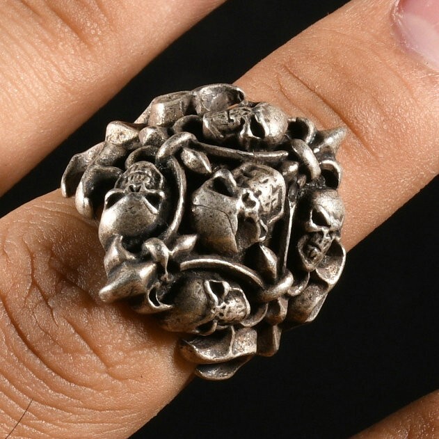 2.7CM Tibet Old Silver Fengshui Cross Skull Human Skull Head Ring Finger Ring