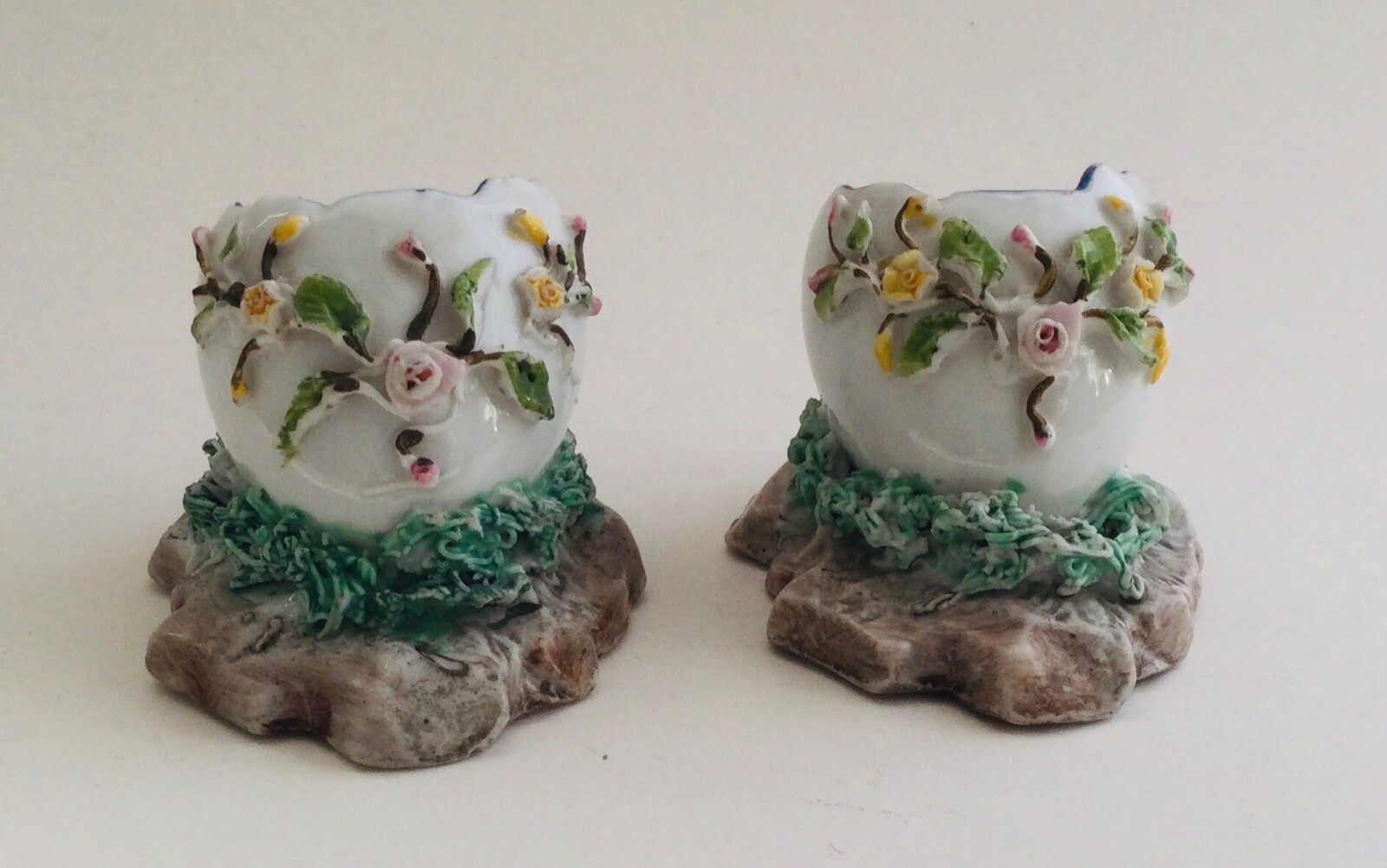 ANTIQUE 1880 ERNST BOHNE SOHNE FLORAL EGG SHAPED SPILL VASE / SALTS GERMANY