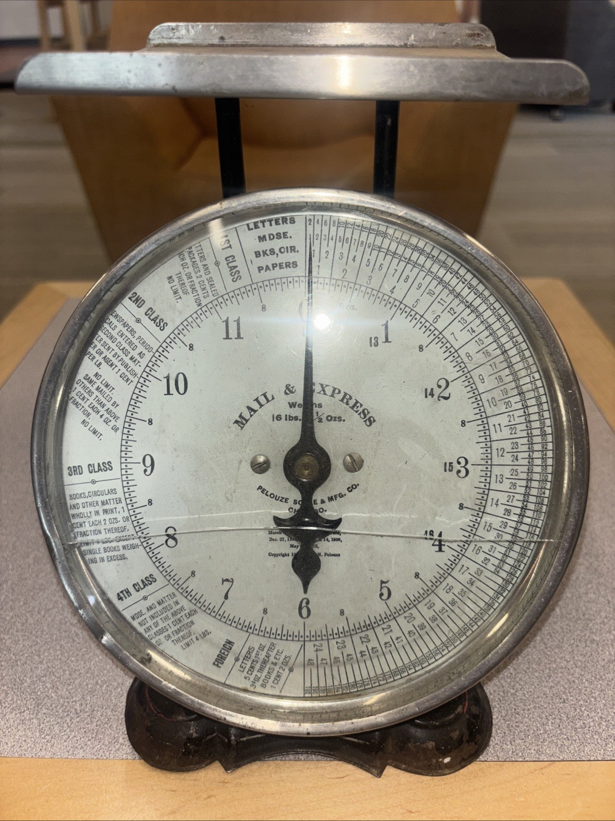 Vintage Pelouze Manufacturing Company Chicago Mail & Express 10lb Scale Damaged