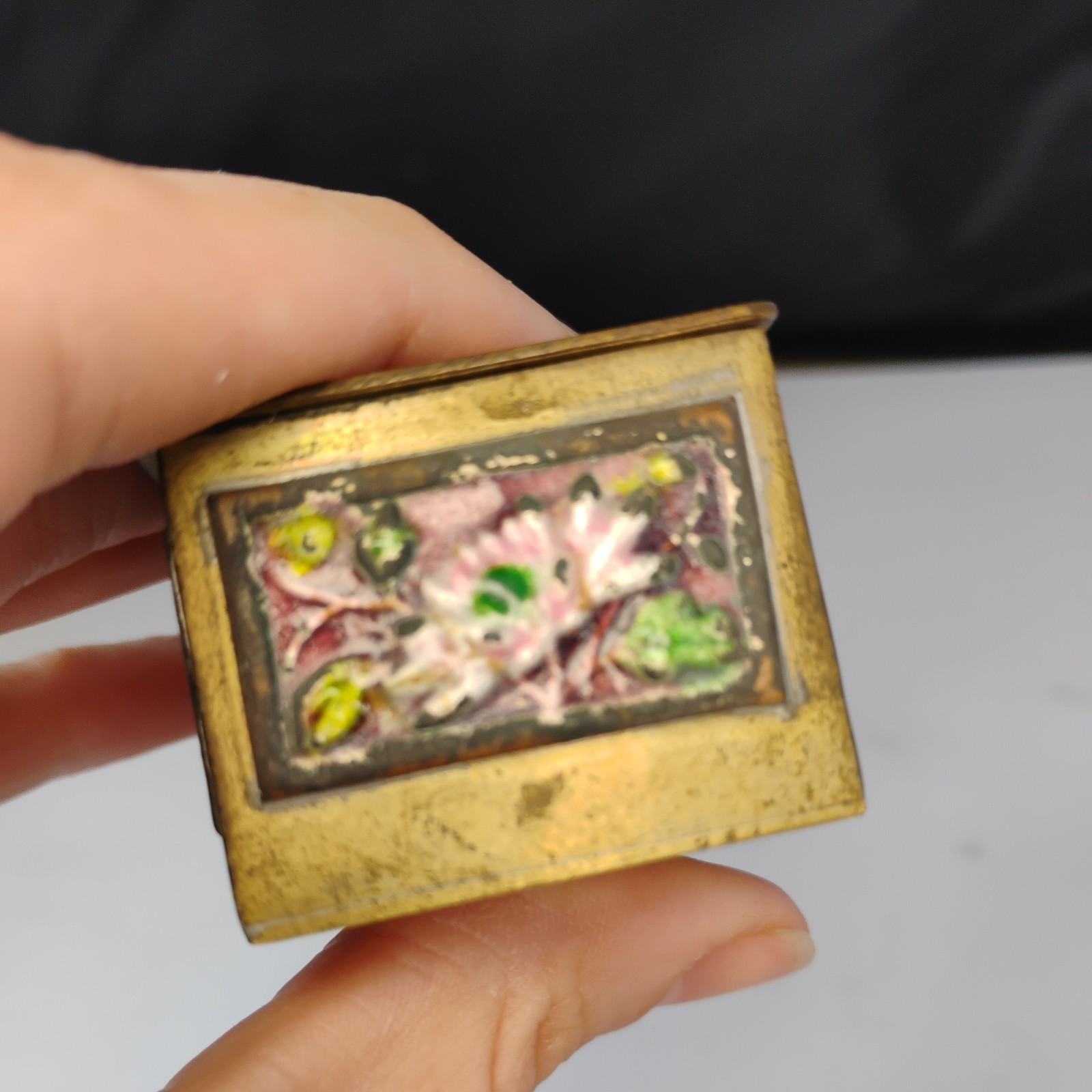 Antique Chinese Cloisonne Enamel Stamp Box Brass 3.25″X1.5″ Unique Decor