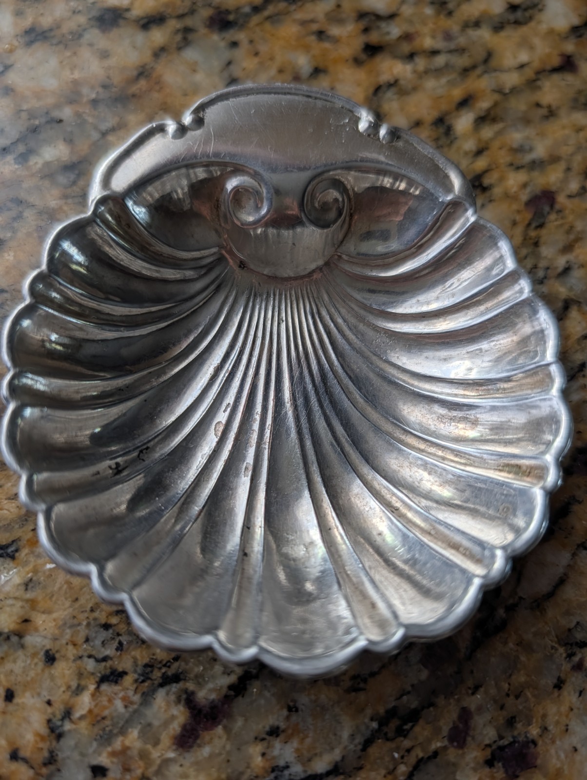 Vintage Crescent Silver Plated Shell Dish/Serving Scallop 3.5″ x 3″