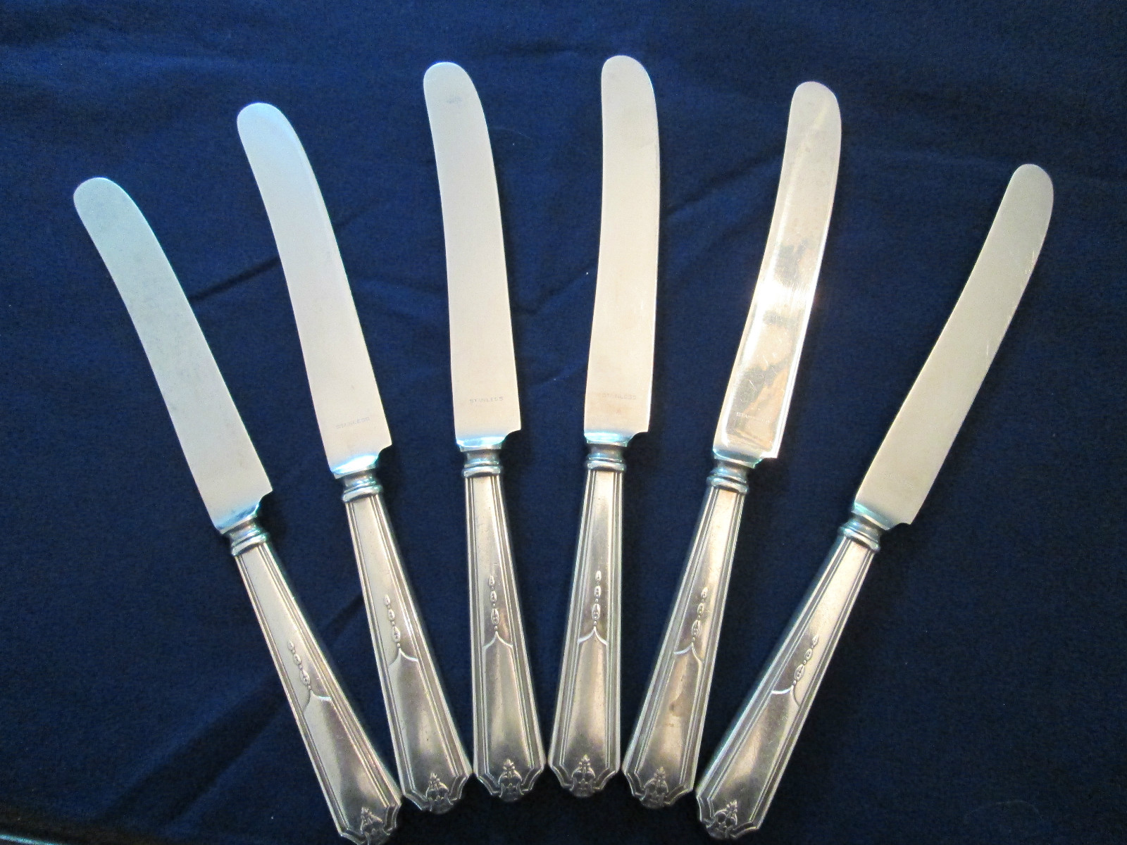 SET 6 DINNER KNIVES! Vintage GORHAM siverplate: VANITY FAIR pattern: LOVELY