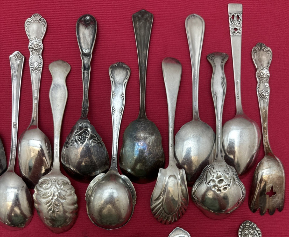 30 Pc Antique to Vintage Mix Silverplated SUGAR SPOONS SHELLS SHOVELS & SIFTERS