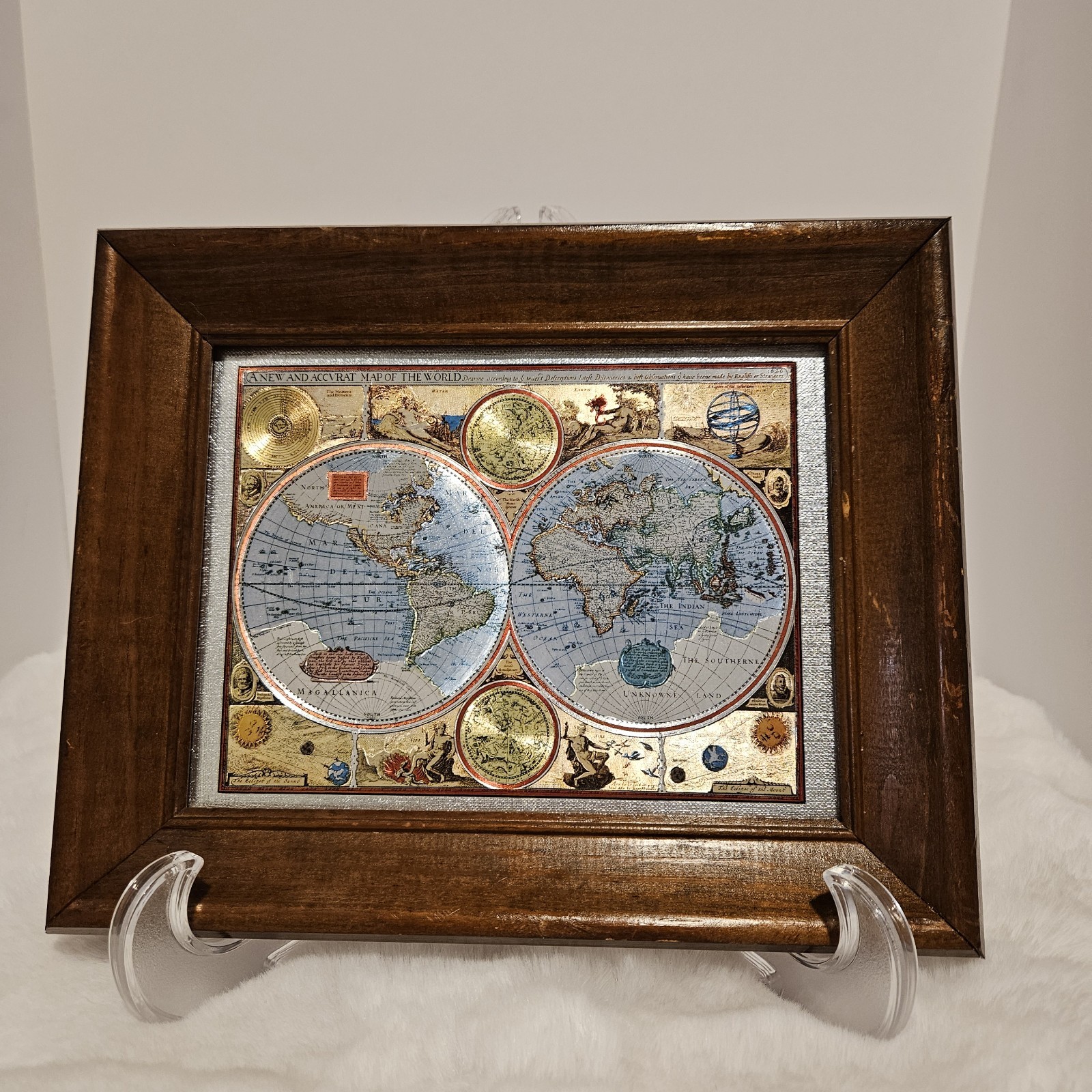 Vtg John Speed 1651 World Map Foiled Reproduction Framed 6×8 in 10×8 Wood Frame