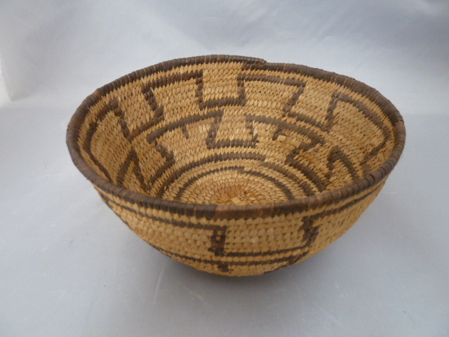 Native American Weave Basket PIMA BOWL Nice Design. Approx 3″ x 6.75″.
