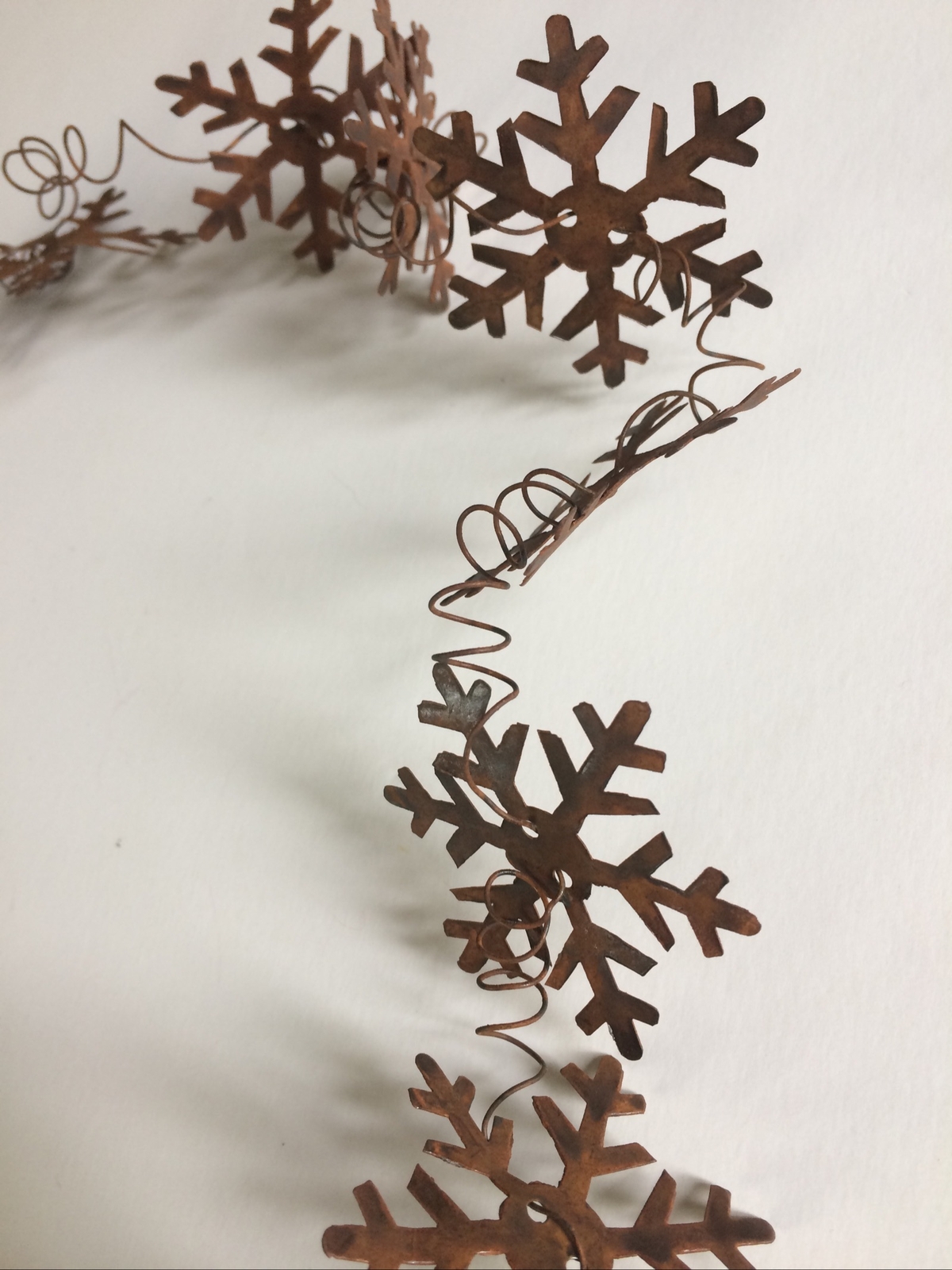 Primitive Rusty Wire Metal Snowflake Garland 6 ft 2.25″ Craft Wedding Shapes