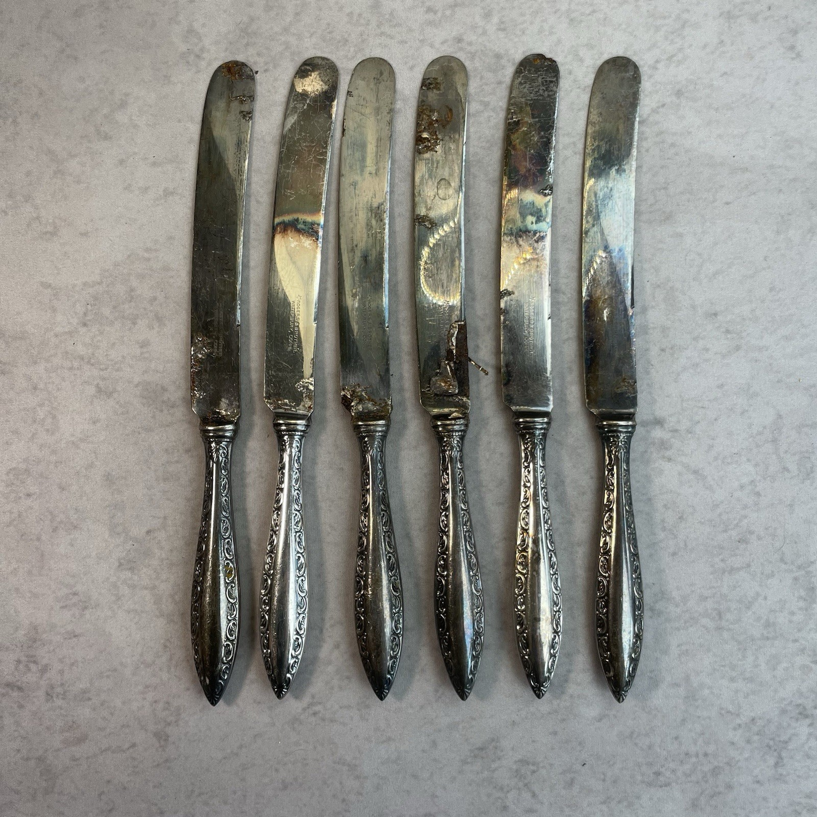 1847 Rogers Bros Silverplate Dinner Knives 10.5” Set 6 Ornate As Is