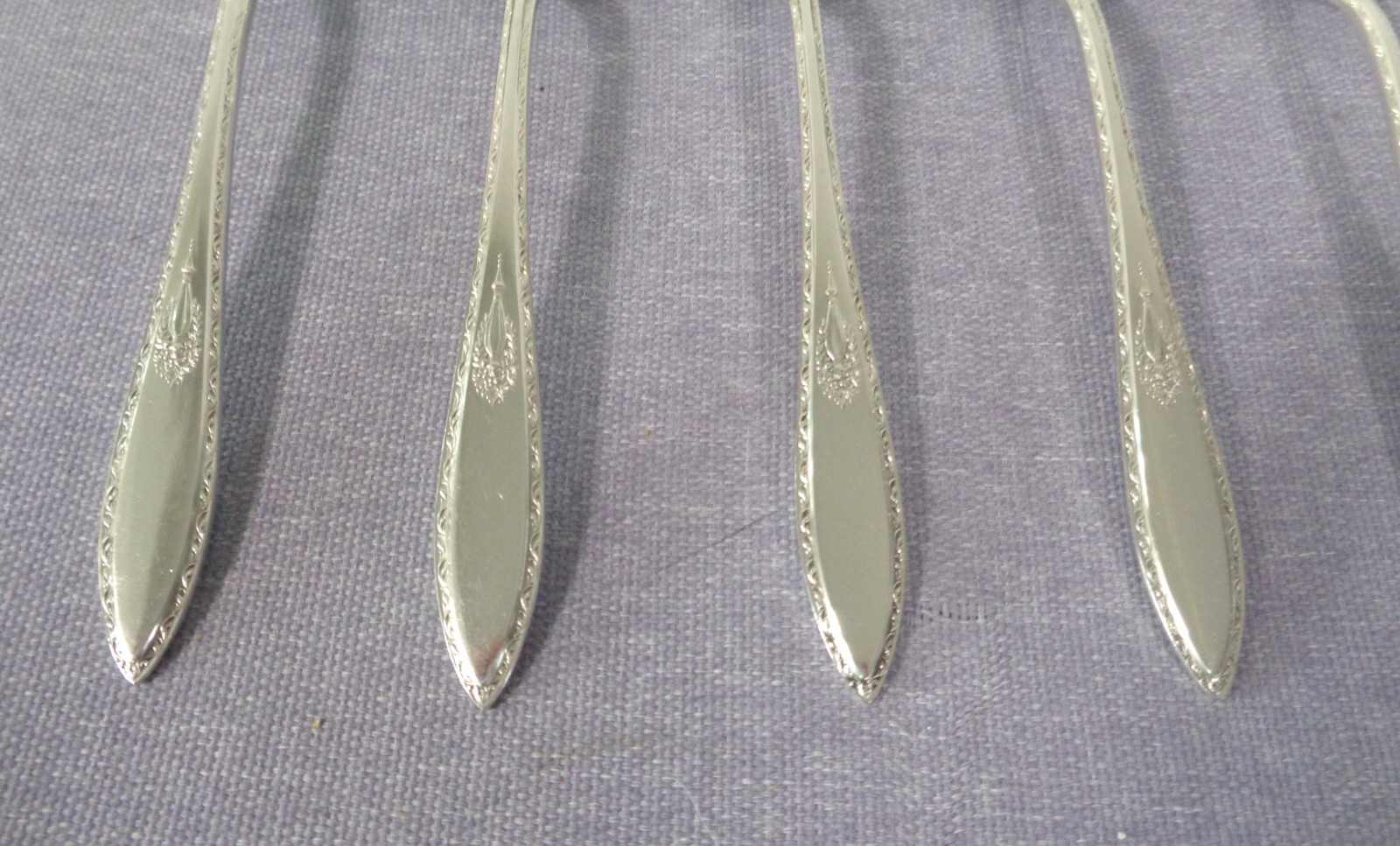 ASSOCIATED SILVER LADY WASHINGTON YOUREX SILVERSEAL SET OF 5 – 7 1/4″ TABLESPOON