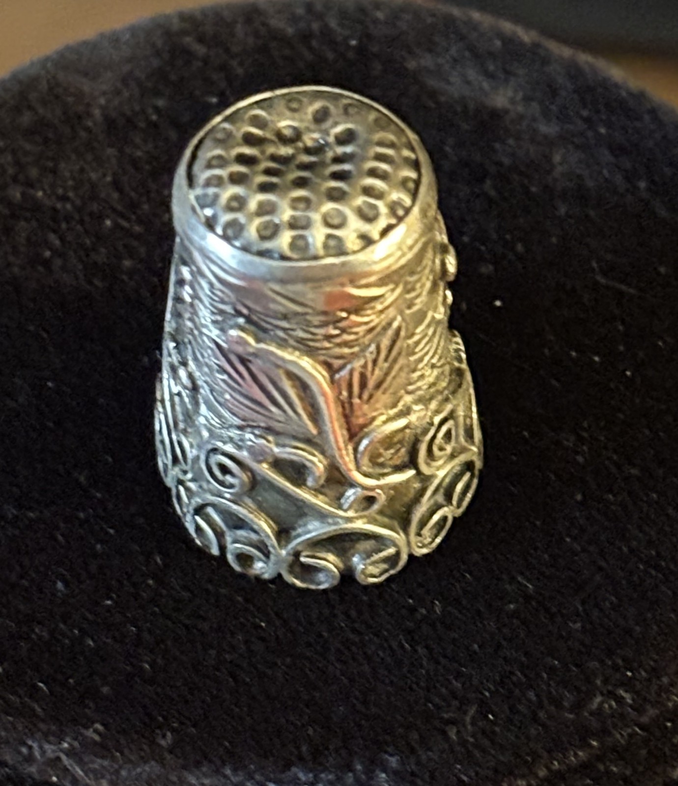 THIMBLE Mexico Sterling Silver Vintage Embossed Flower Sewing 1″ Quilting