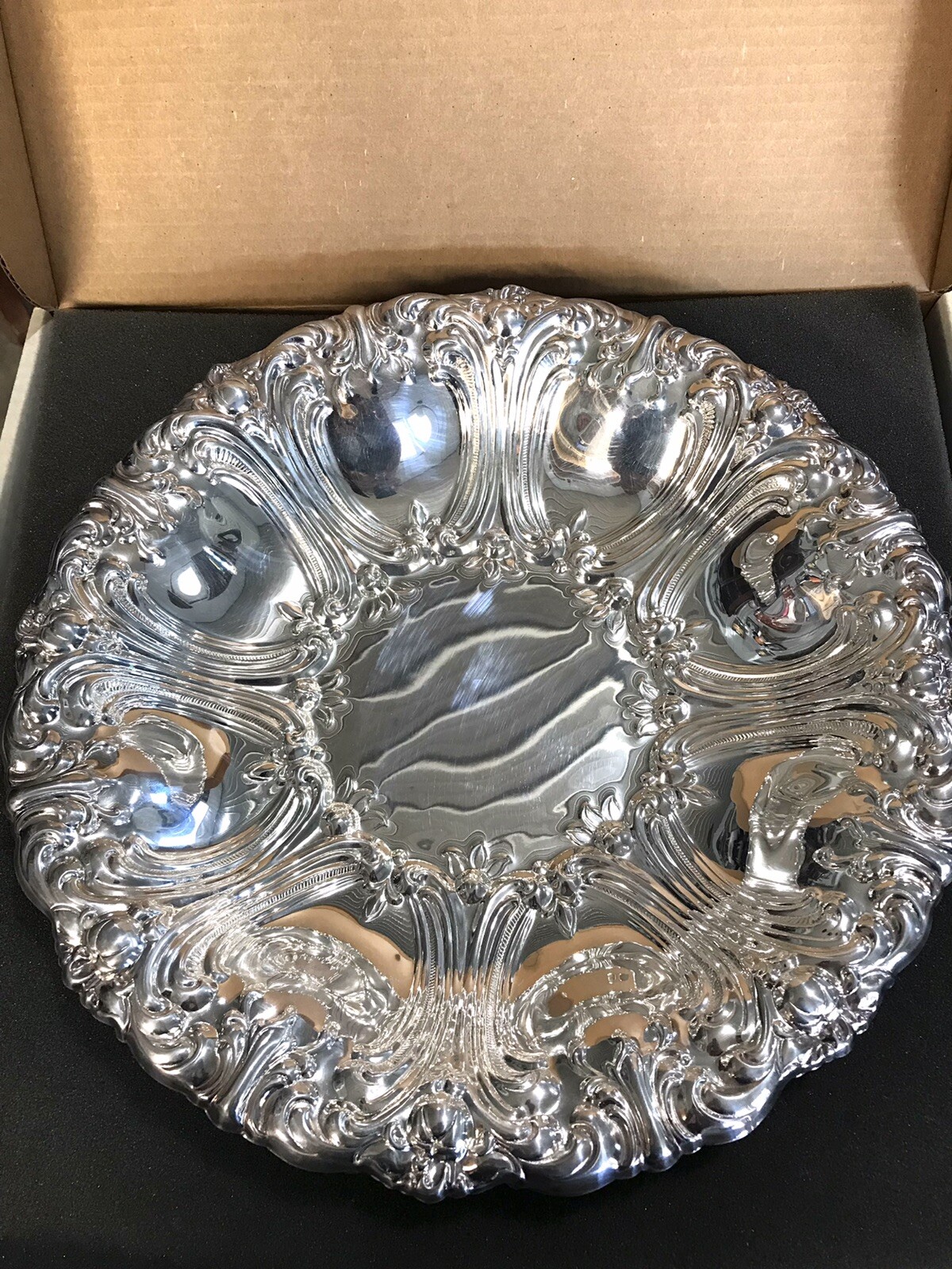 GORHAM ORIGINAL SILVER PLATE VERSAILLES 13” WIDE by 2” DEEP BOWL #YC1756 USED