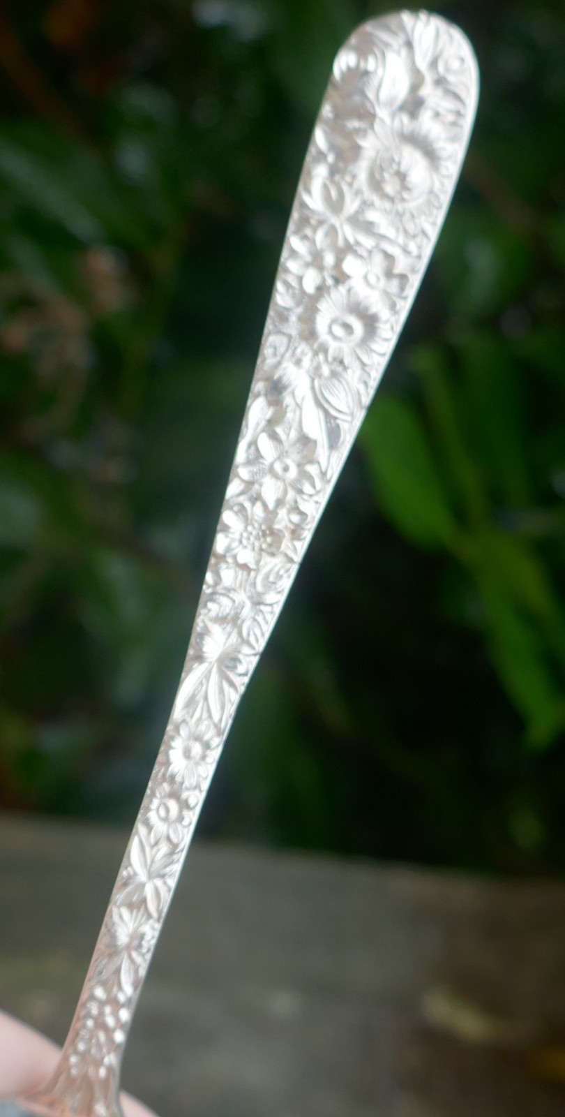 Vintage S. Kirk & Son Sterling Tomato Server In Repousse Pattern – 7 5/8″ Long