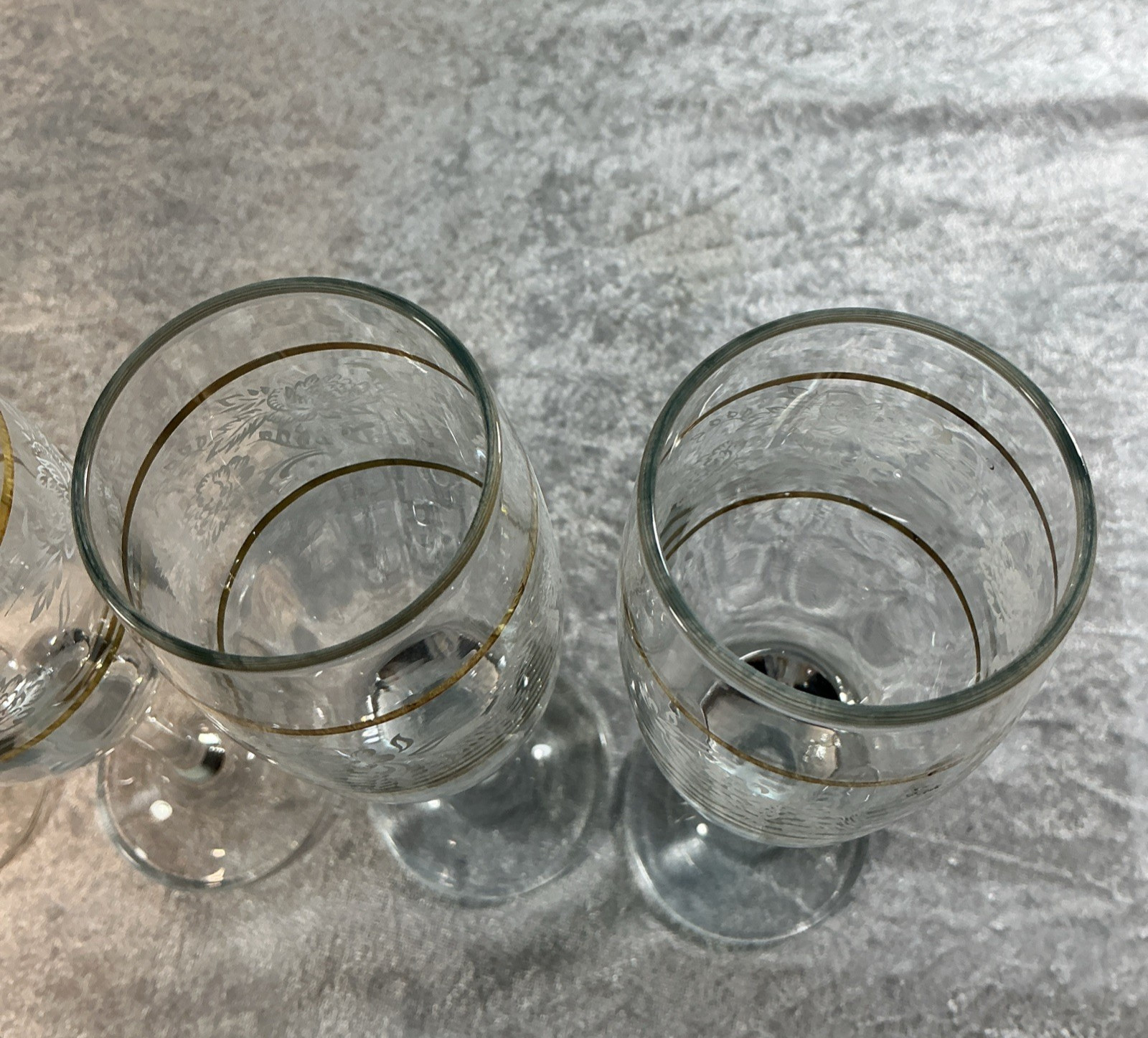 Vintage 4 Circleware Duchess Collection Champagne Flutes Gold Band Stemware