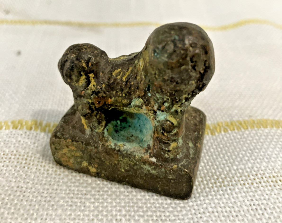 Chinese South East Asian Seal Gold Opium Weight Foo Dog