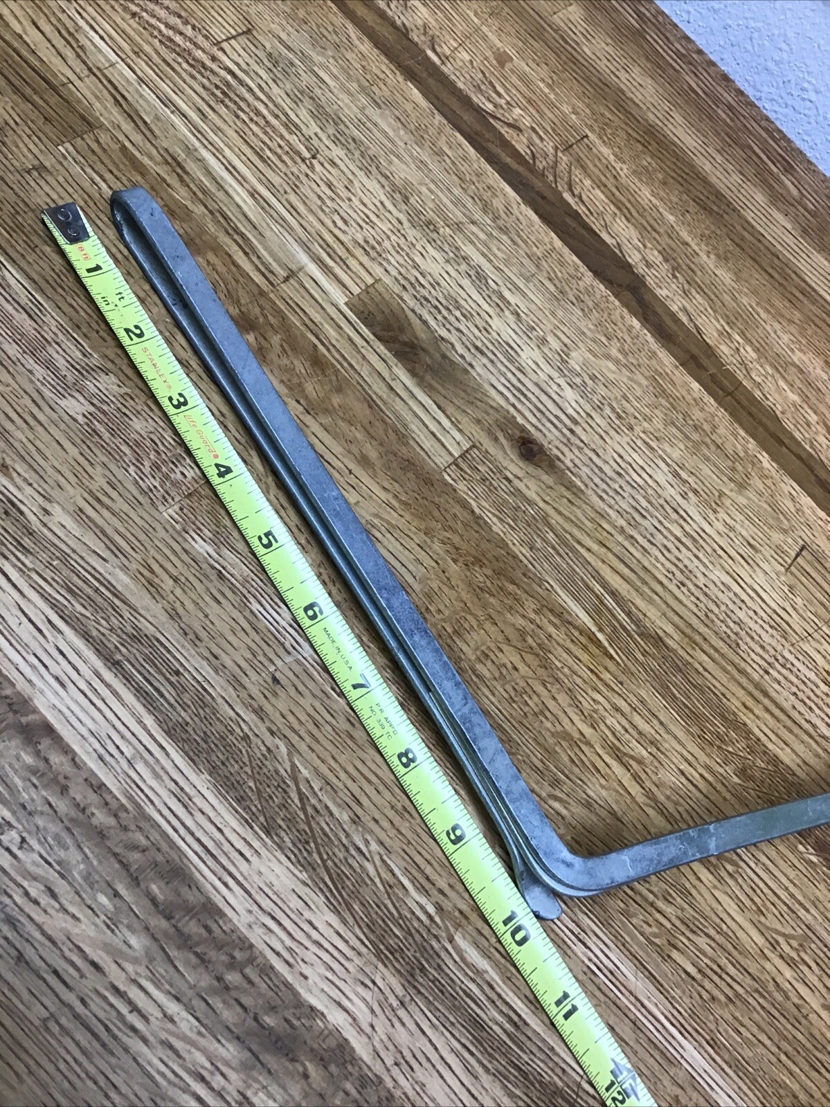 Flex Drill Bit Placement Tool, Auger Drill Bit Installation Bracket