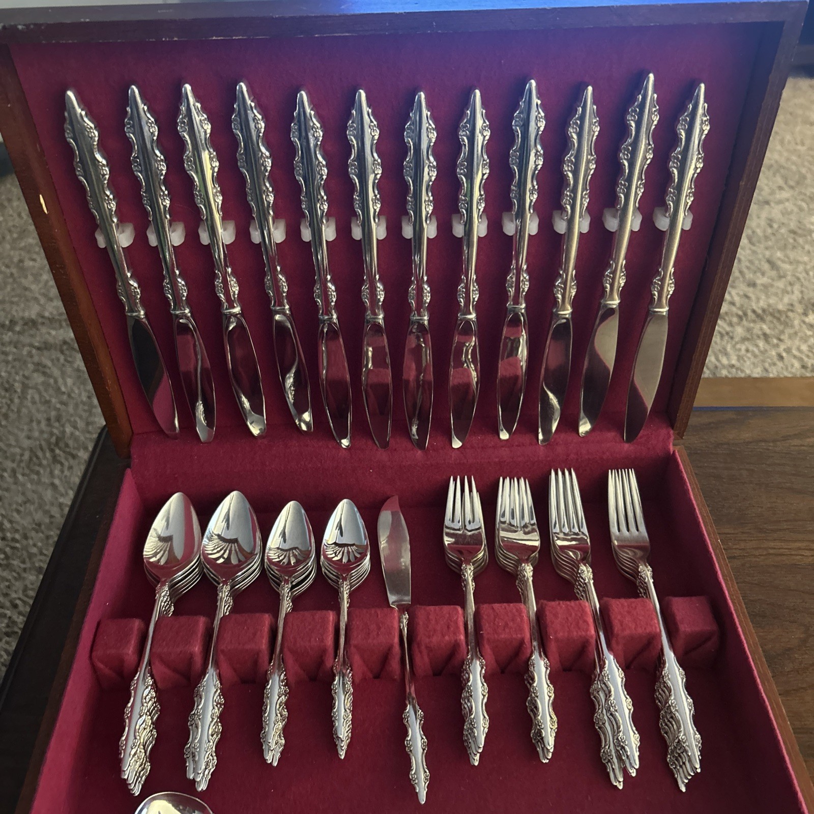 67 International Empress Deep Silver Silverplate 1969 Flatware – Sevice for 12