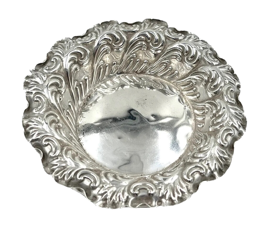 Sterling Silver Small Bowl Leafs Design – Marked F.B.L Crown Lion q.