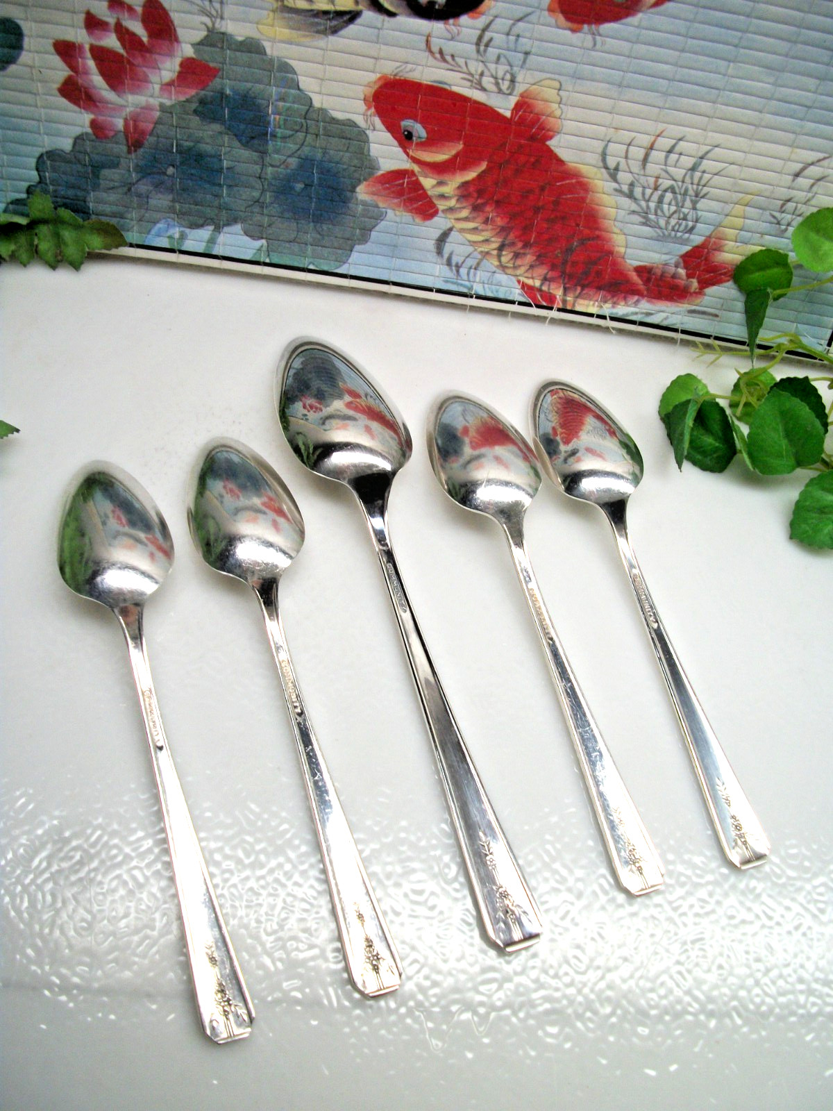 Oneida Community Silver MILADY Silverplate Teaspoons & Place Spoon 1940