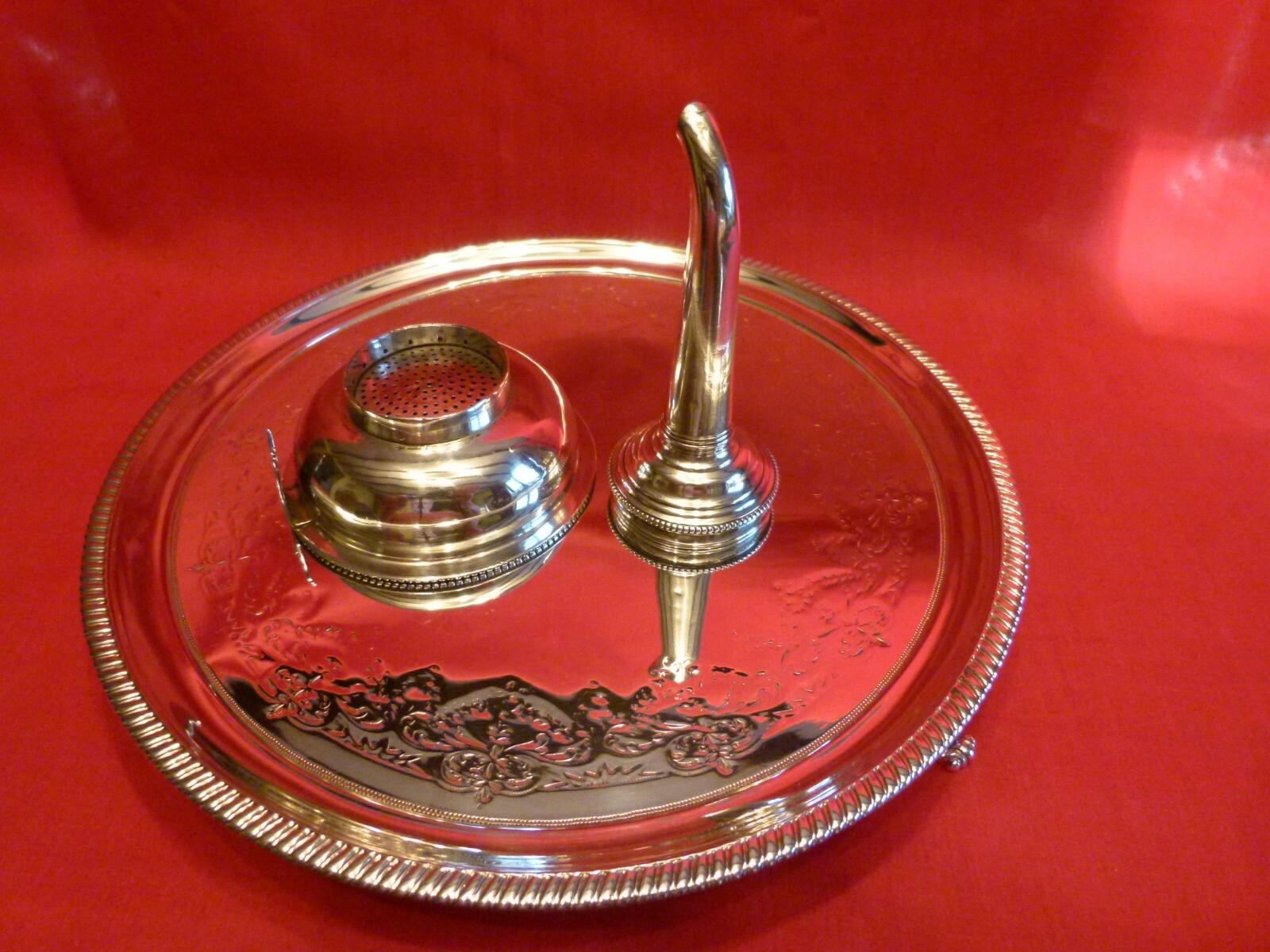 RARE HESTER BATEMAN GEORGIAN 1775 SOLID SILVER WINE FUNNEL & DECANTER TRAY.