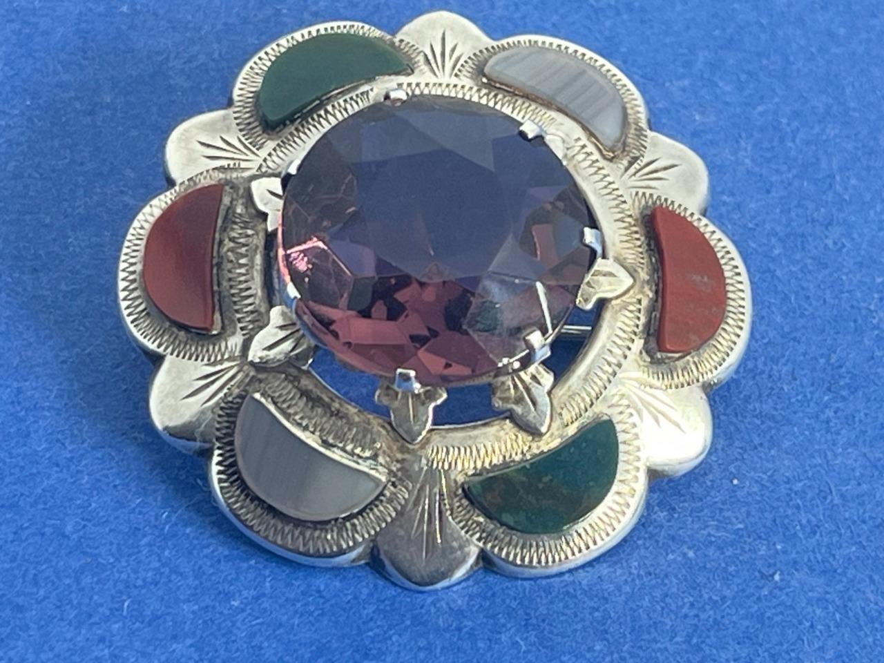 BEAUTIFUL ANTIQUE SOLID SILVER SCOTTISH AGATE AMETHYST BROOCH