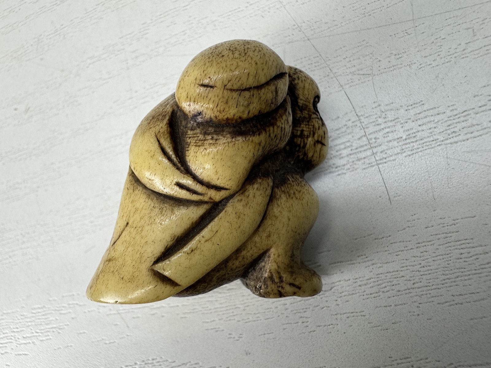 Y10388 NETSUKE Monkey Kotsu material Japan antique kimono accessory sagemono